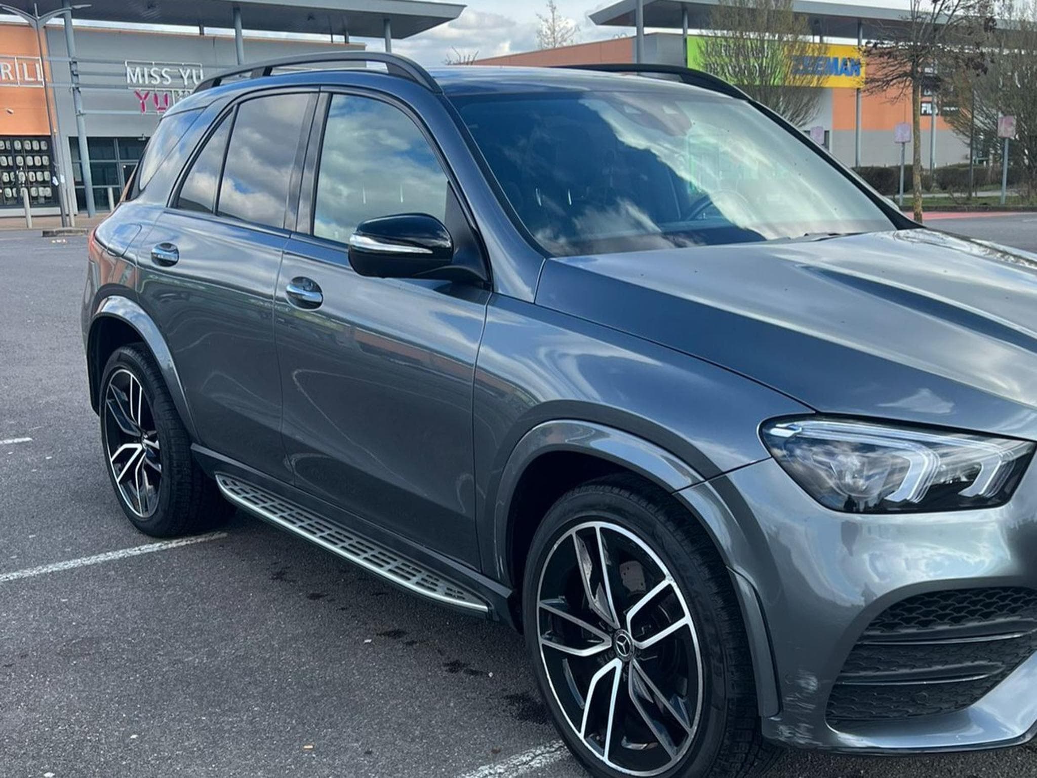 Mercedes GLE 400 AMG Line (2021) - Foto 7