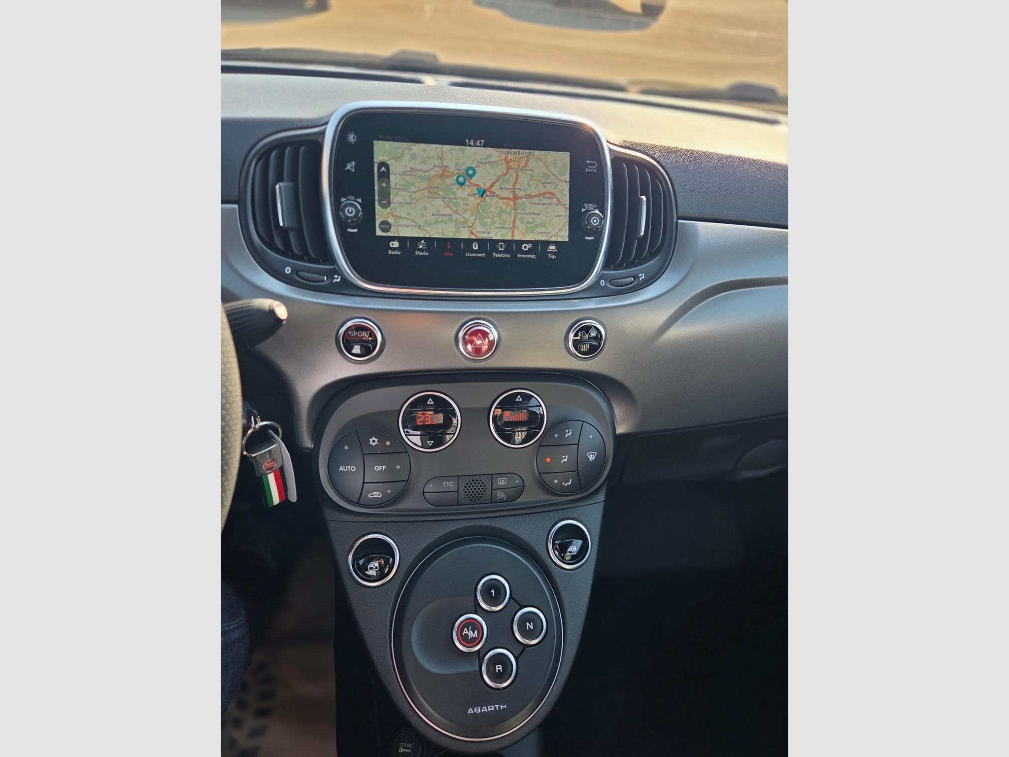 Abarth 500 CAB TURISMO 165 CV (2020) - Foto 10