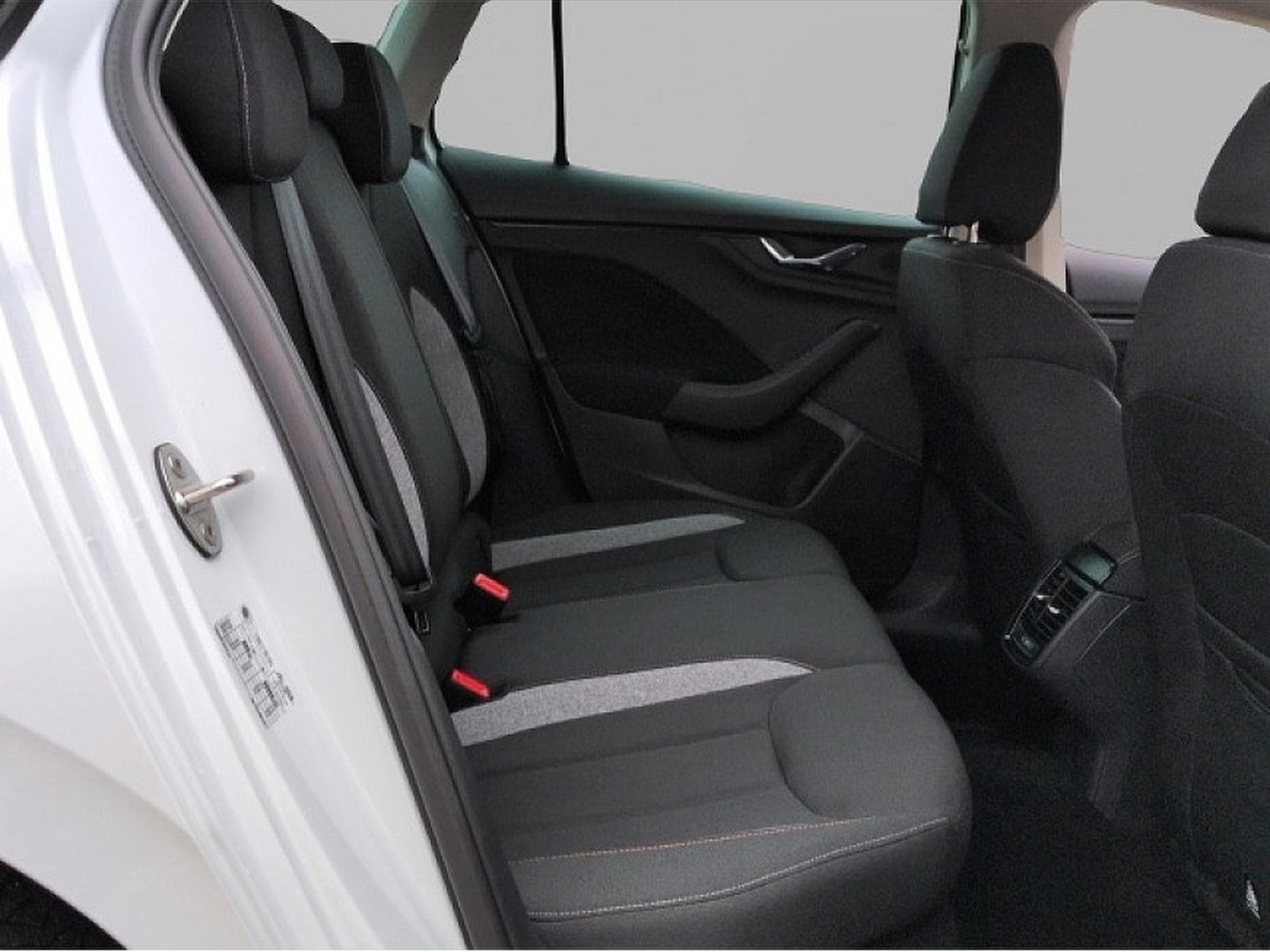 Skoda Kamiq (2025) - Foto 7