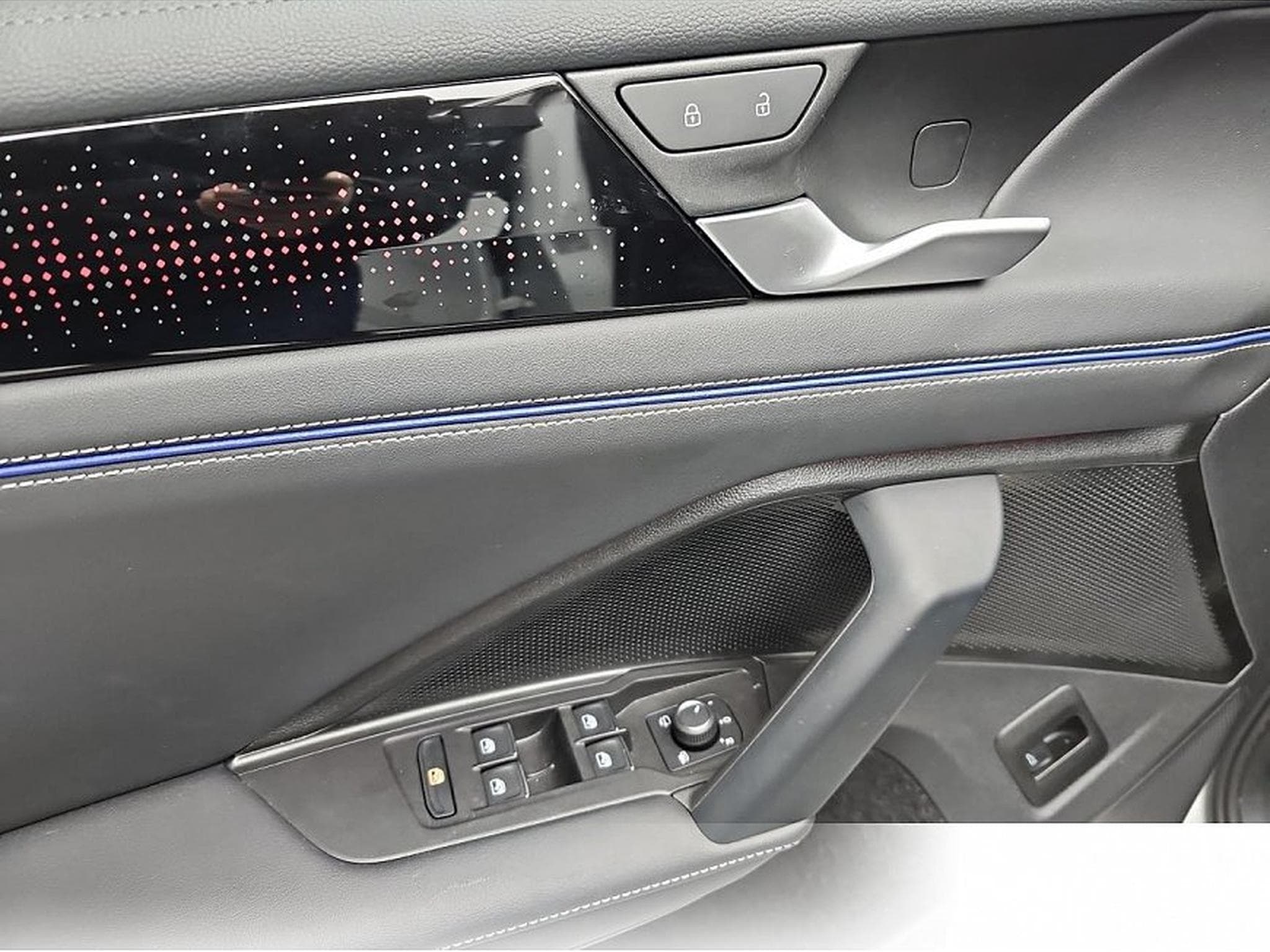 VW Tiguan (2026) - Foto 13