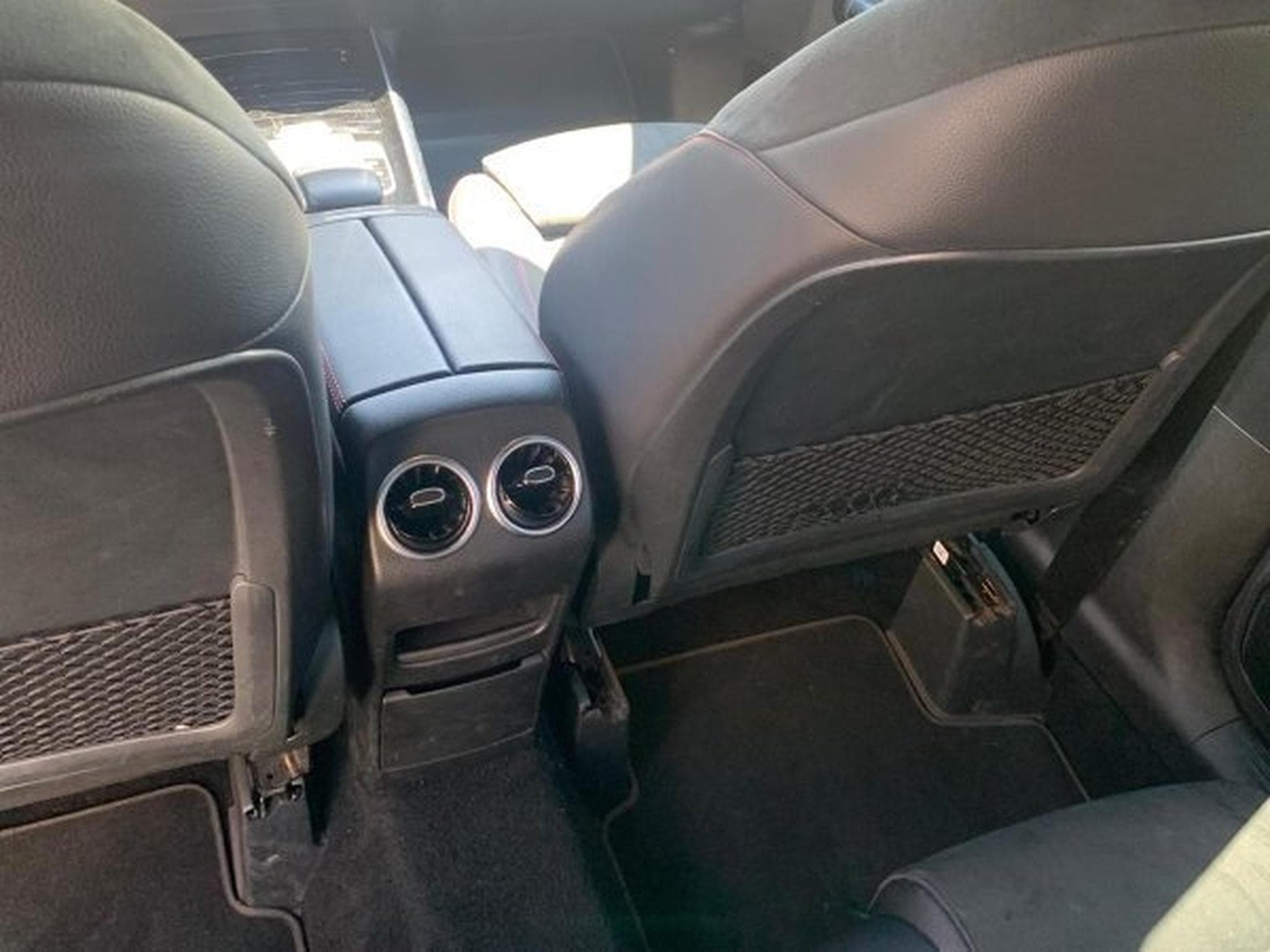 Mercedes B 180 AMG LINE (2019) - Foto 8