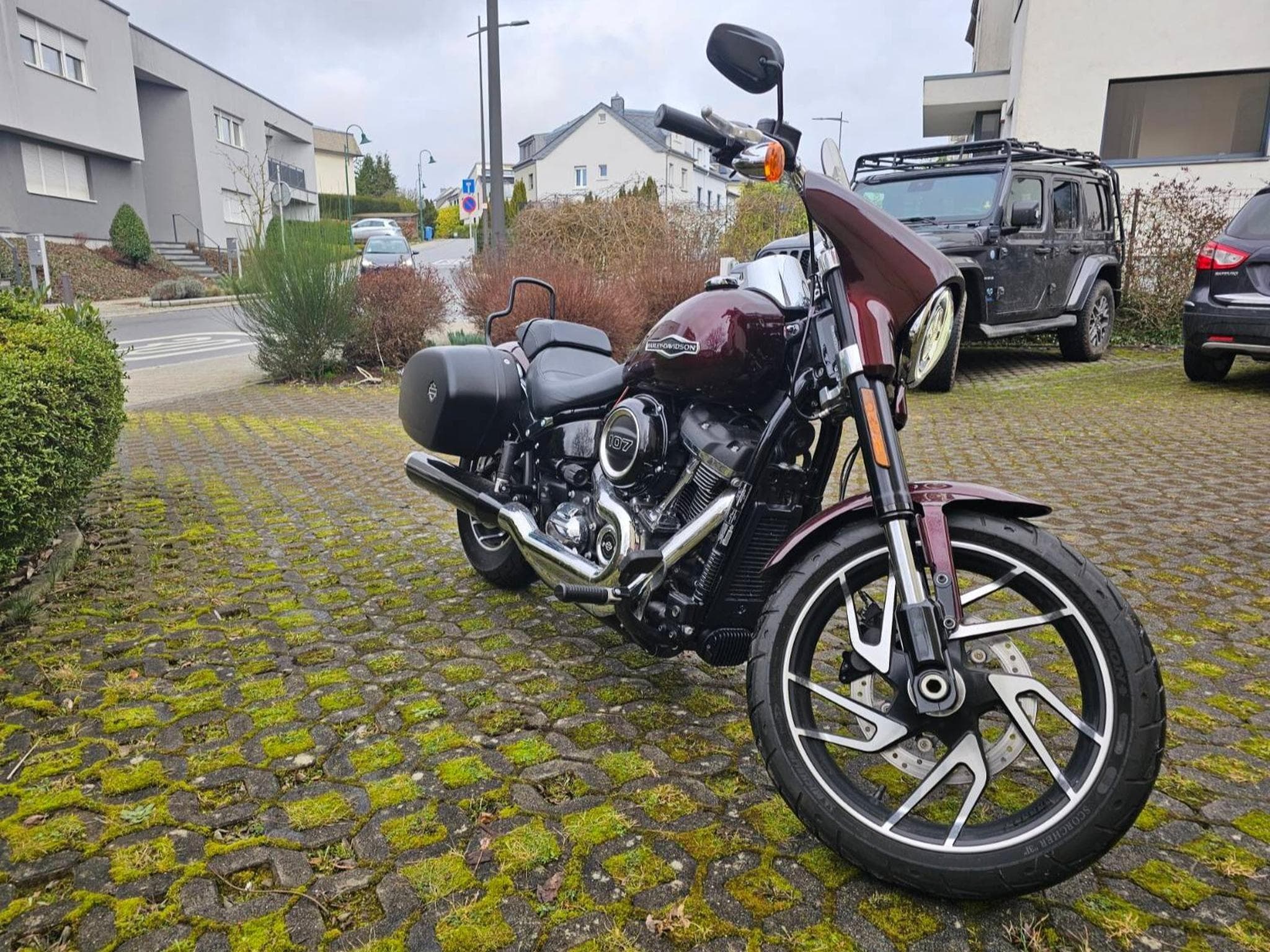 Harley-Davidson Softail Sport Glide FLSB Sport Glide 107 CU (2018) - Photo 2