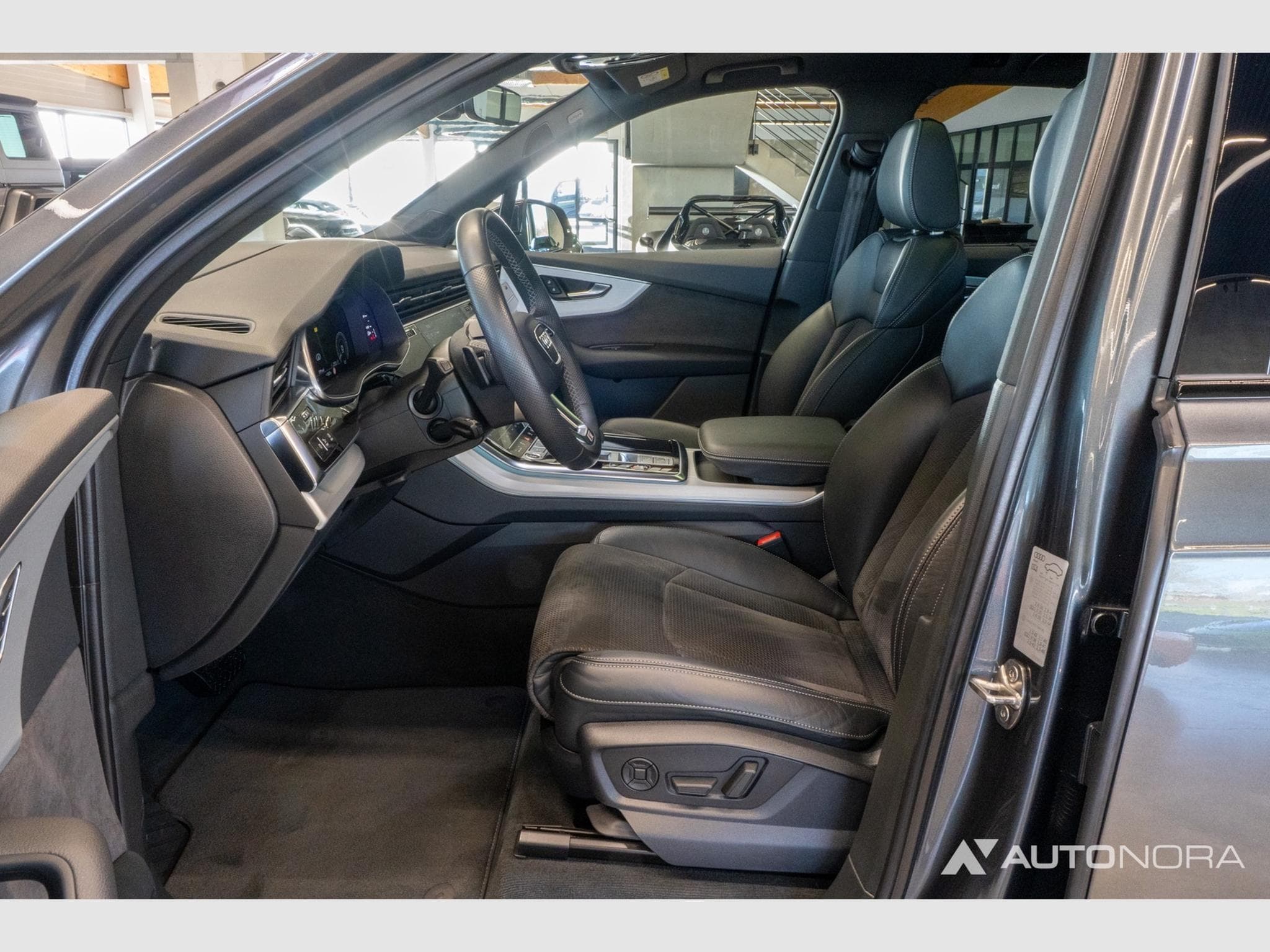 Audi Q7 Q7 60 TFSIe quattro S line (2021) - Foto 11