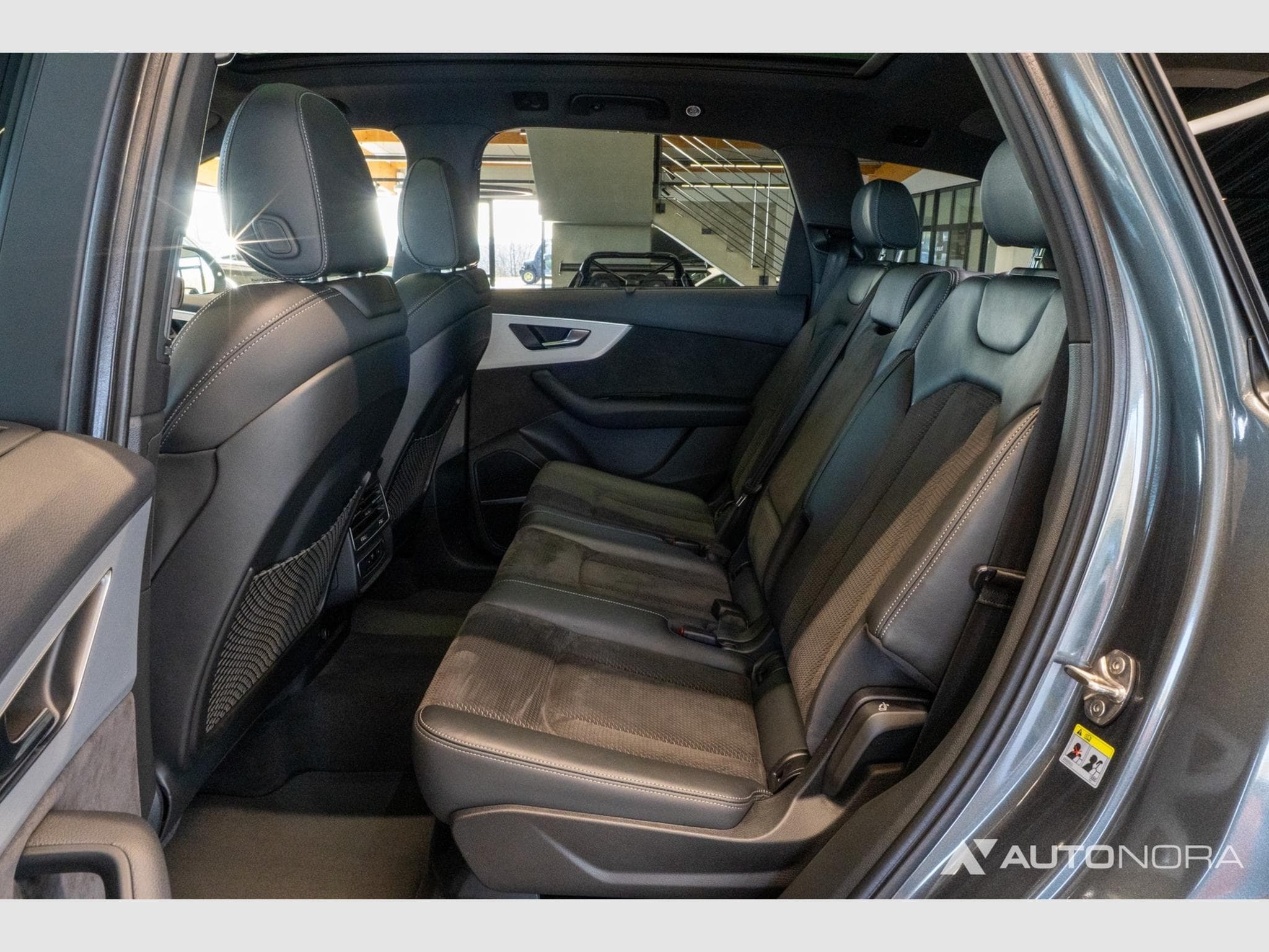 Audi Q7 Q7 60 TFSIe quattro S line (2021) - Foto 14