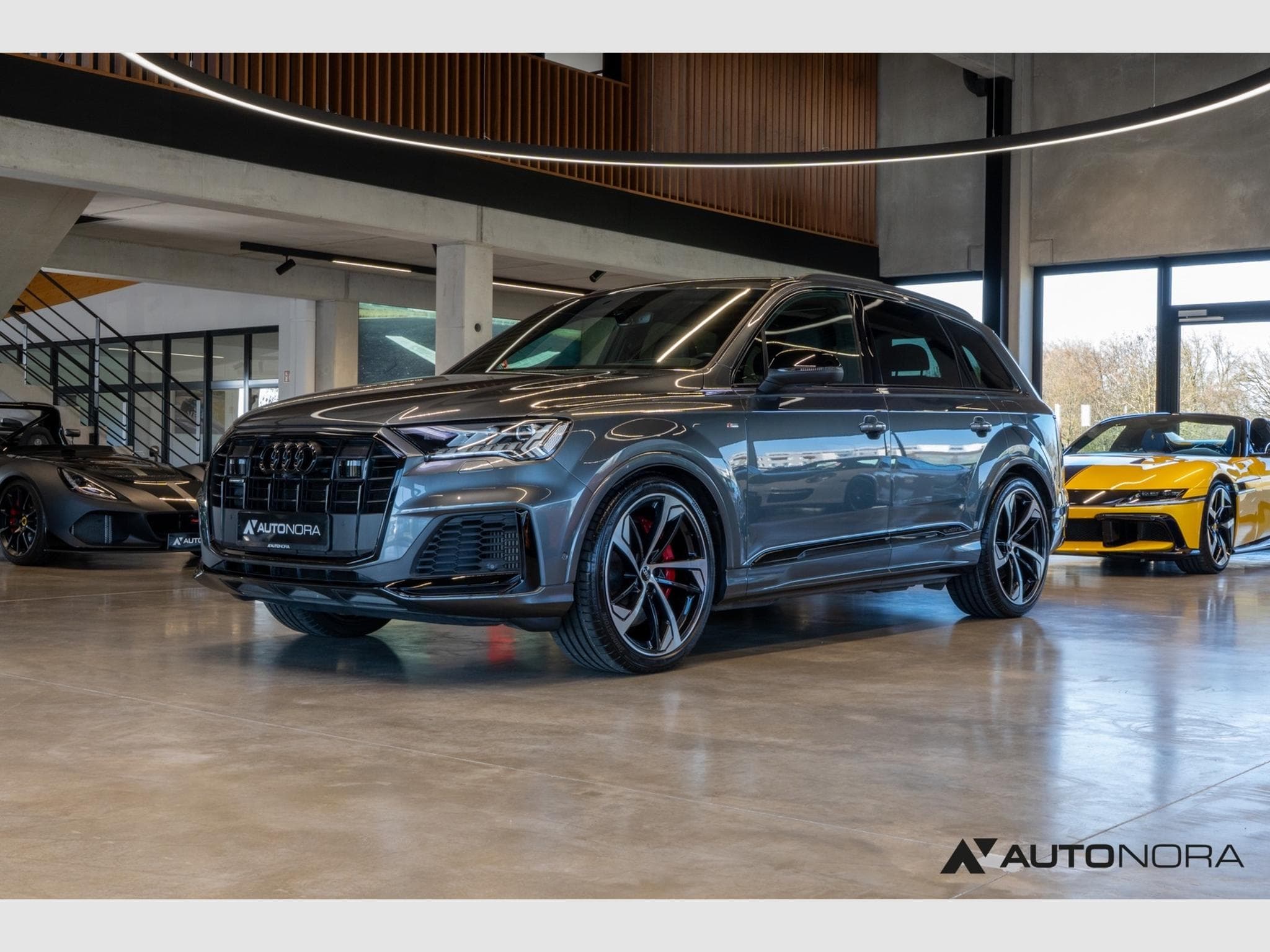 Audi Q7 Q7 60 TFSIe quattro S line (2021) - Foto 6