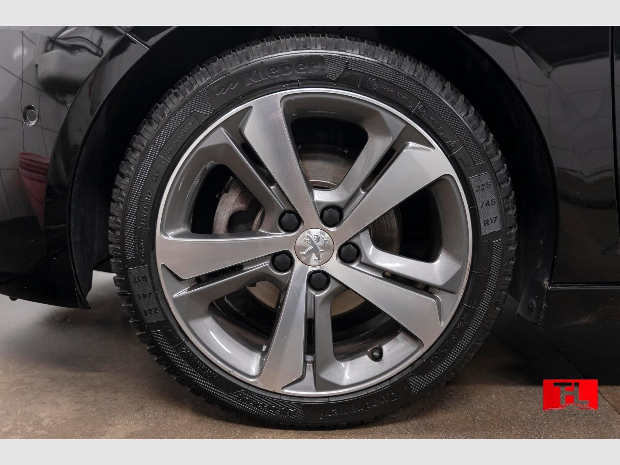 Peugeot 308 GT-Line 1.2 PureTech 1st Owner Full History (2016) - Foto 11