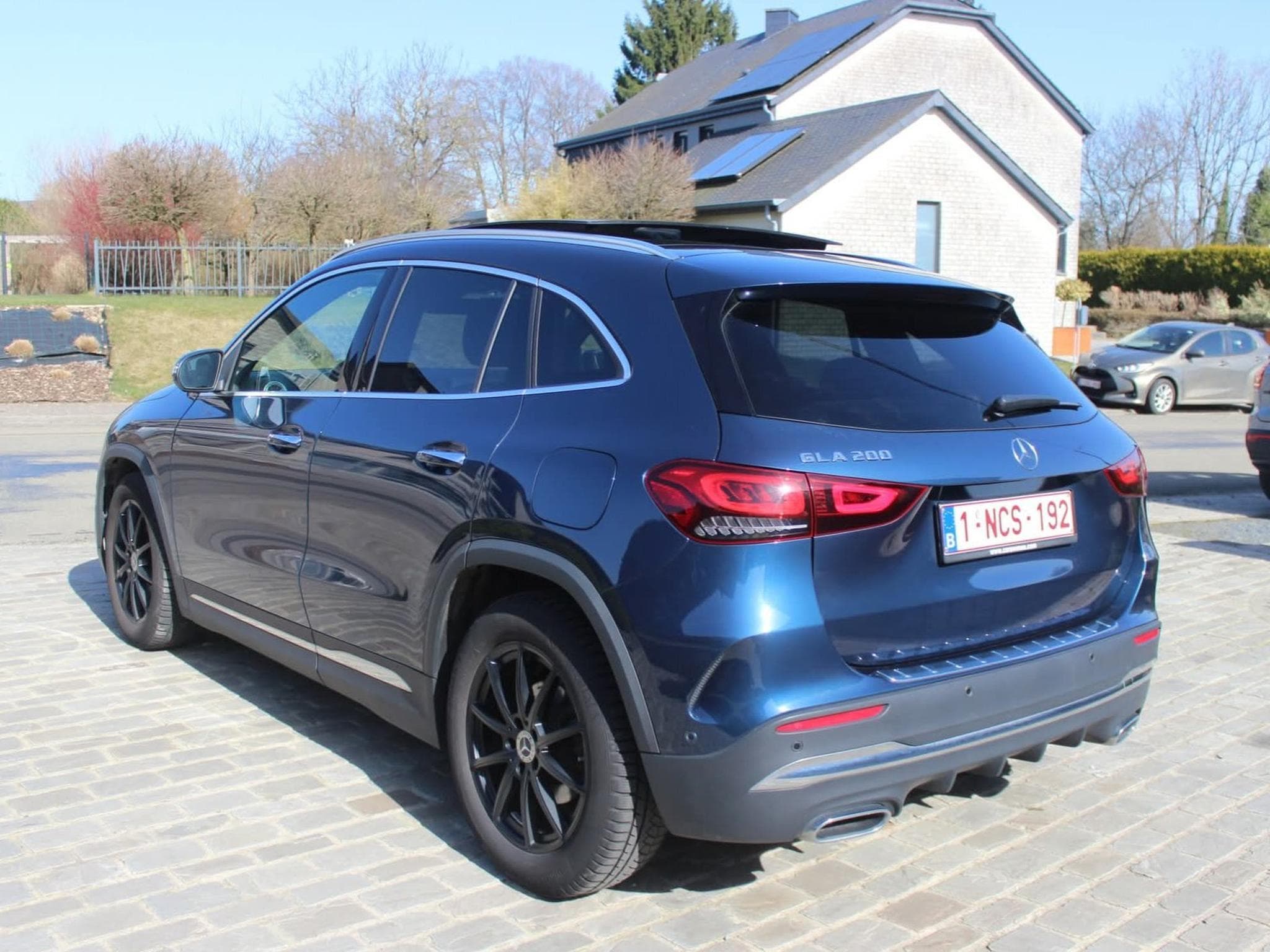 Mercedes GLA 200 AMG Line (2022) - Foto 2