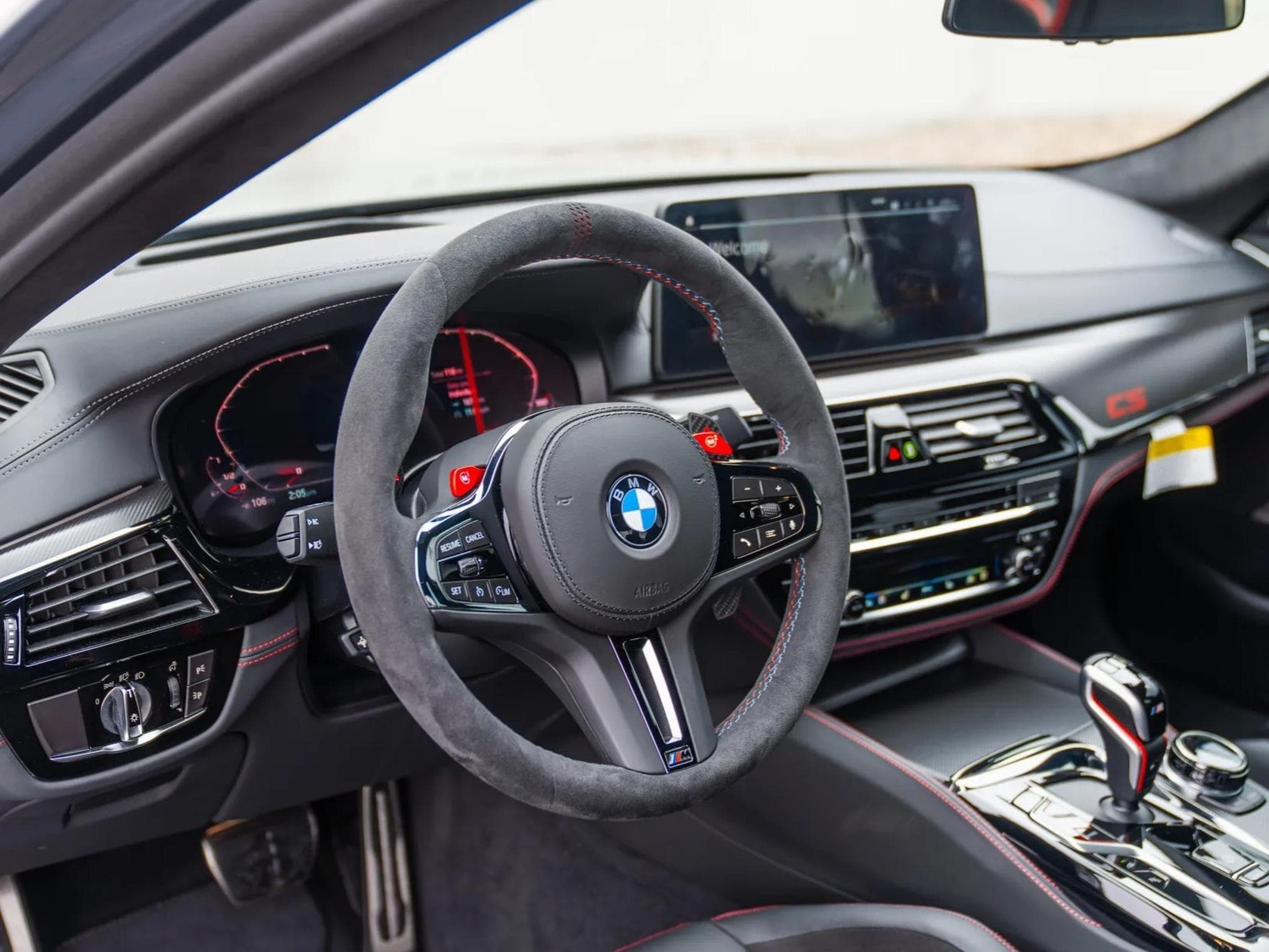 BMW M5 CS (2022) - Foto 3