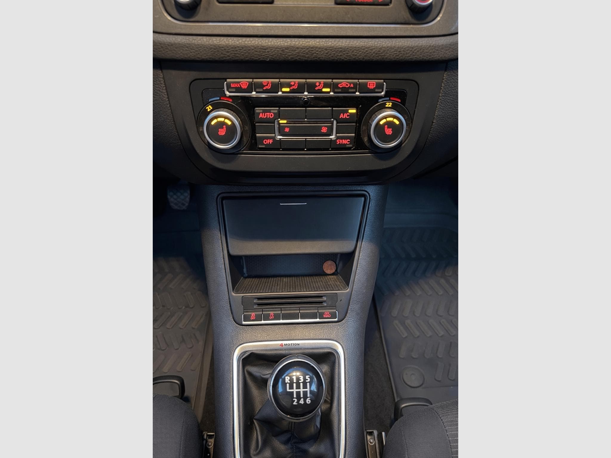 VW Tiguan 2.0 TDI 4motion (2012) - Foto 7