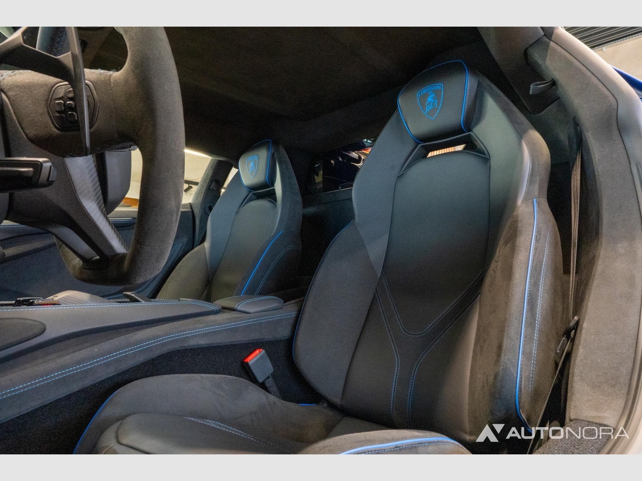 Lamborghini Revuelto (2024) - Photo 15