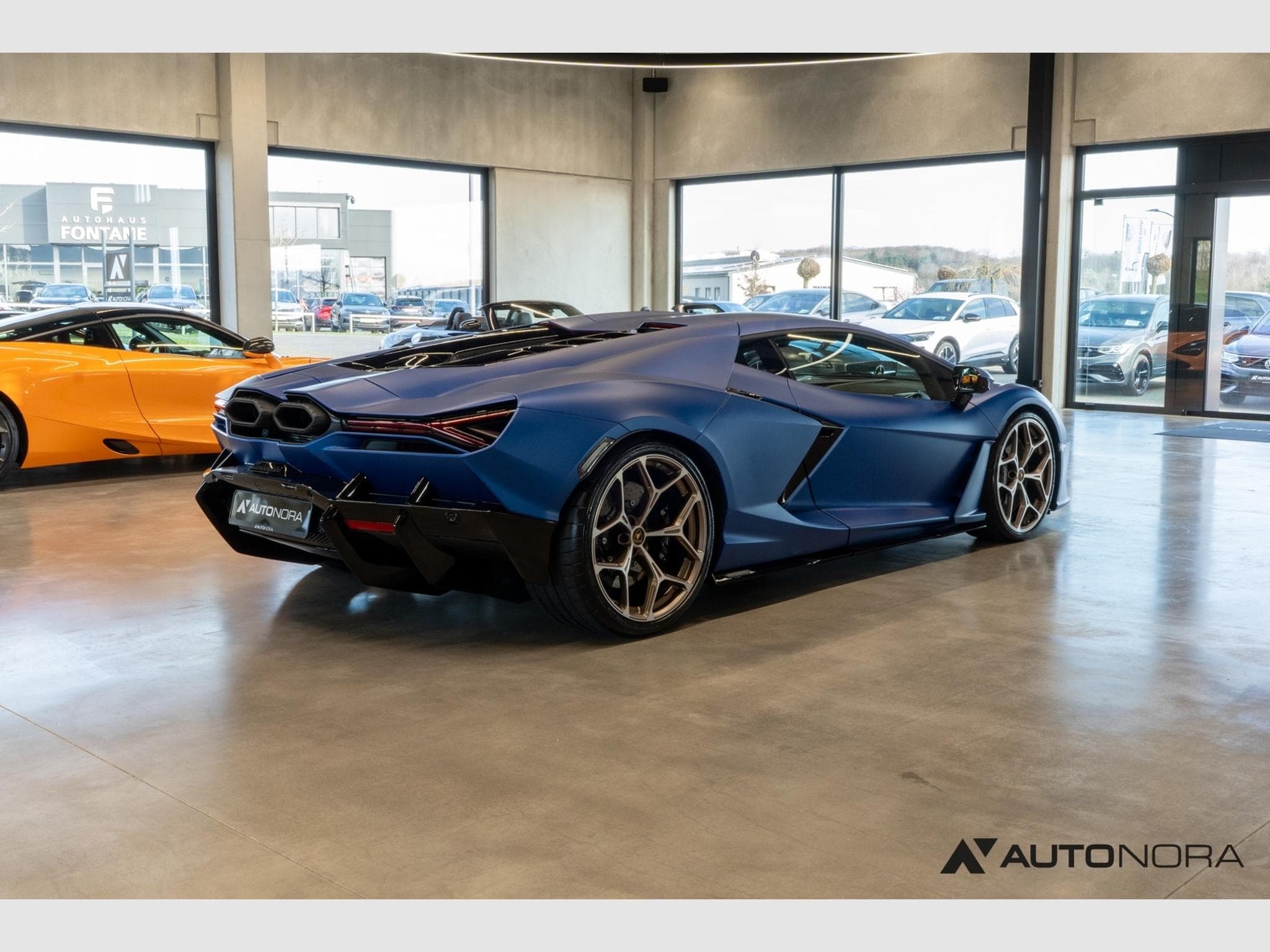 Lamborghini Revuelto (2024) - Photo 4