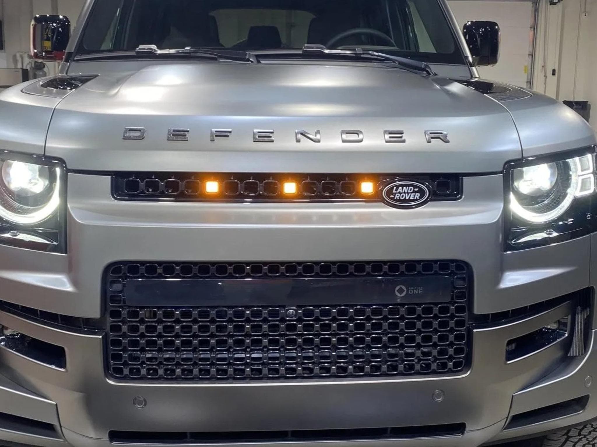 Land-Rover Defender 110 OCTA Edition One (2025) - Foto 1