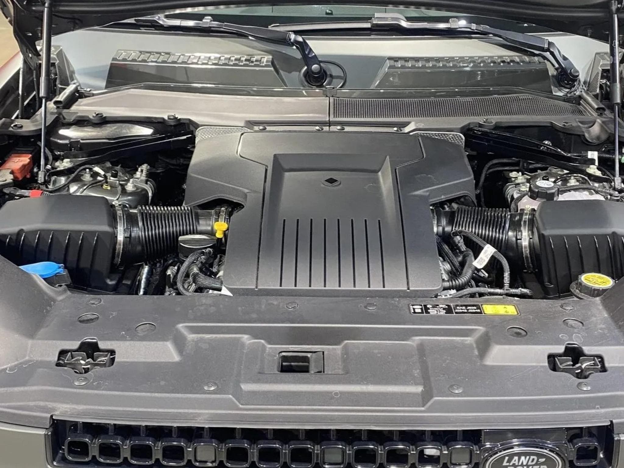 Land-Rover Defender 110 OCTA Edition One (2025) - Foto 3