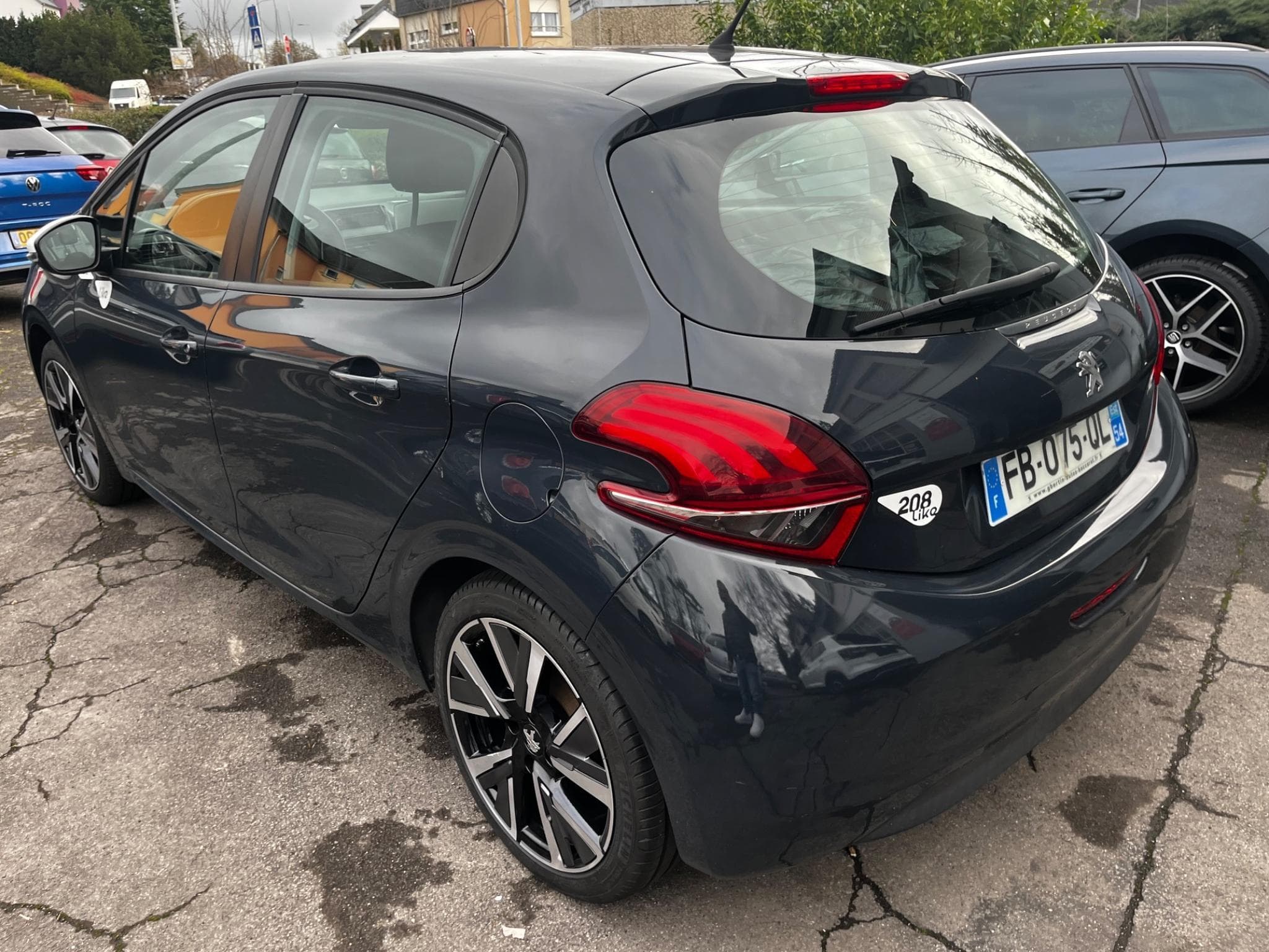 Peugeot 208 1.2 essence LIKE (2019) - Foto 3