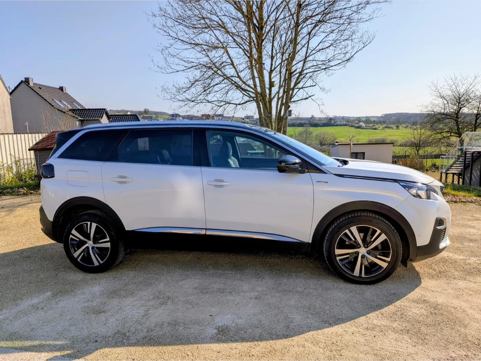 Peugeot 5008 GT Line 1.2 Pure Tech 7 places (2018) - Foto 1