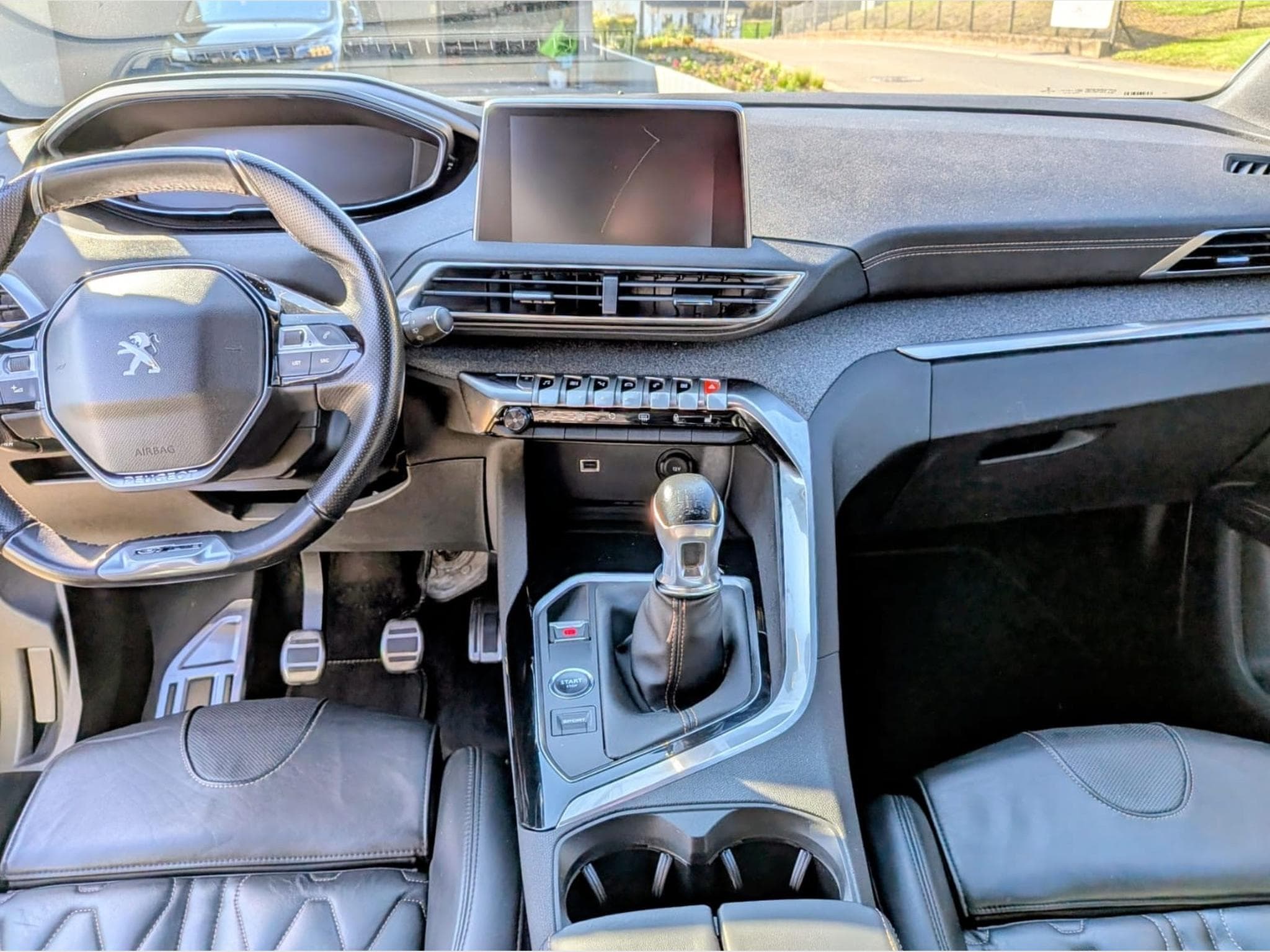 Peugeot 5008 GT Line 1.2 Pure Tech 7 places (2018) - Foto 4