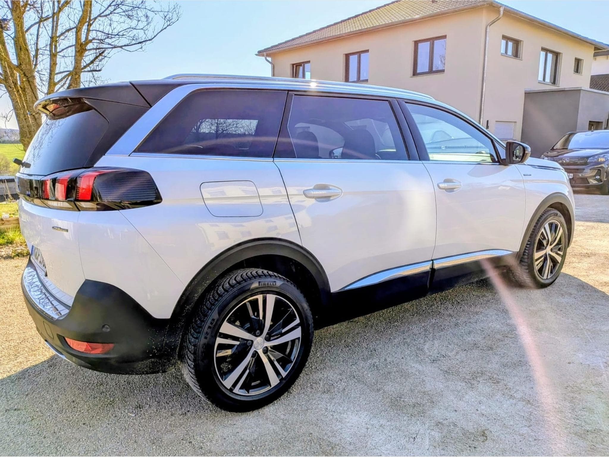 Peugeot 5008 GT Line 1.2 Pure Tech 7 places (2018) - Foto 6