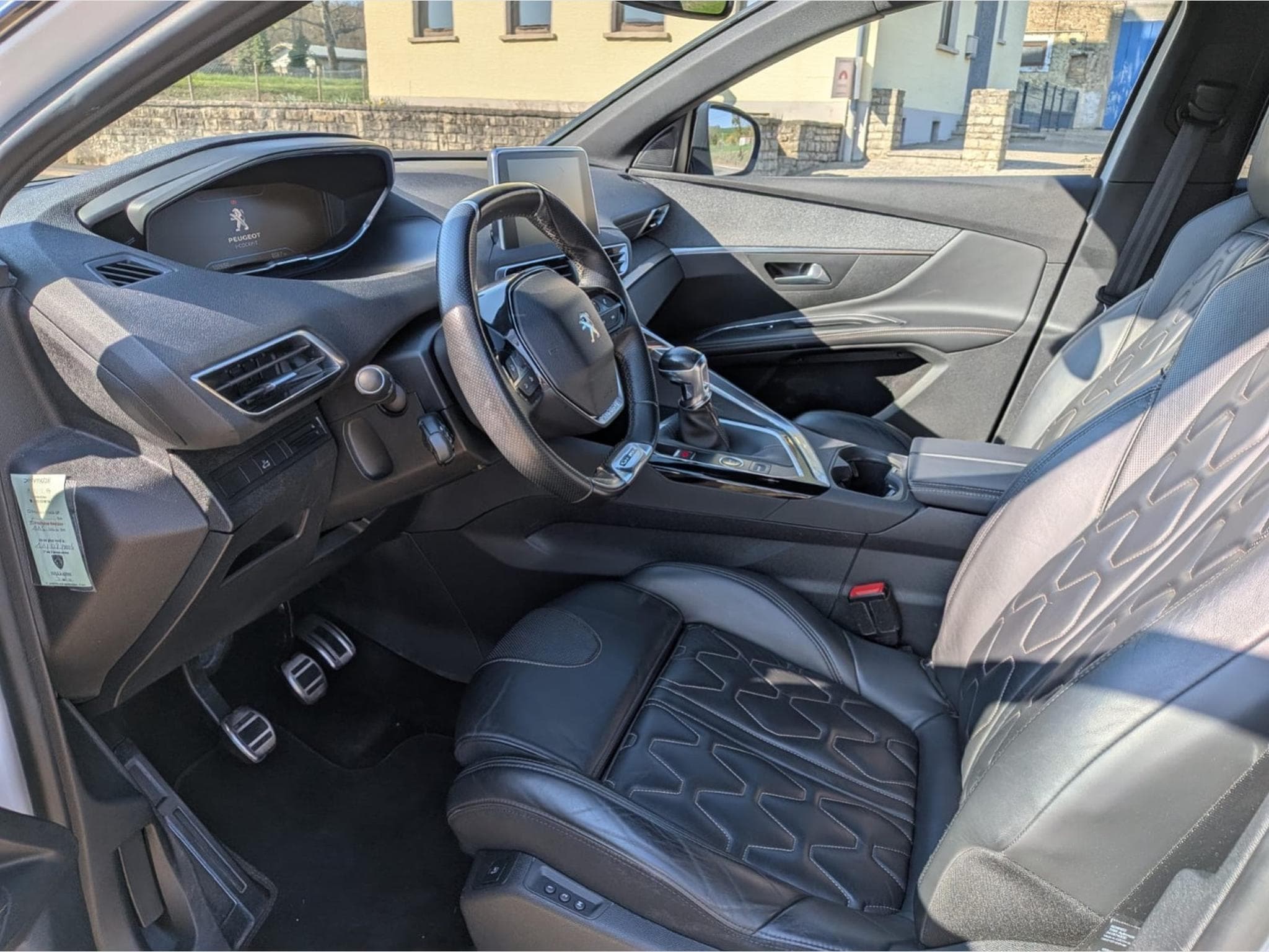 Peugeot 5008 GT Line 1.2 Pure Tech 7 places (2018) - Foto 8