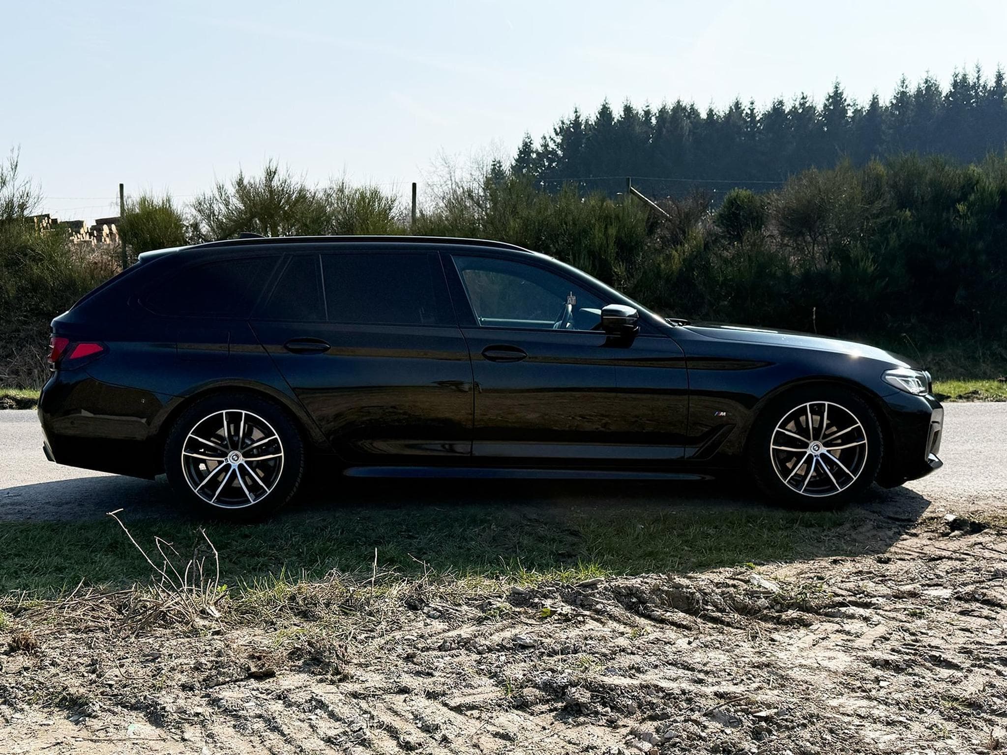 BMW 520 M Sport (2022) - Foto 5