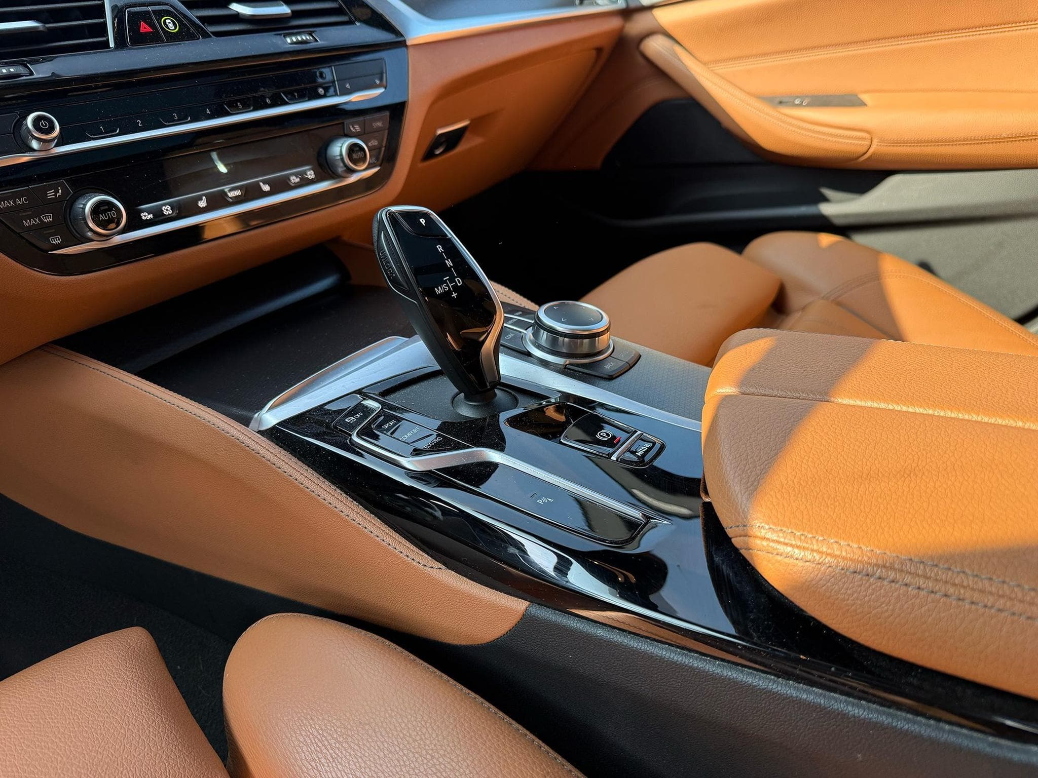 BMW 520 M Sport (2022) - Foto 15