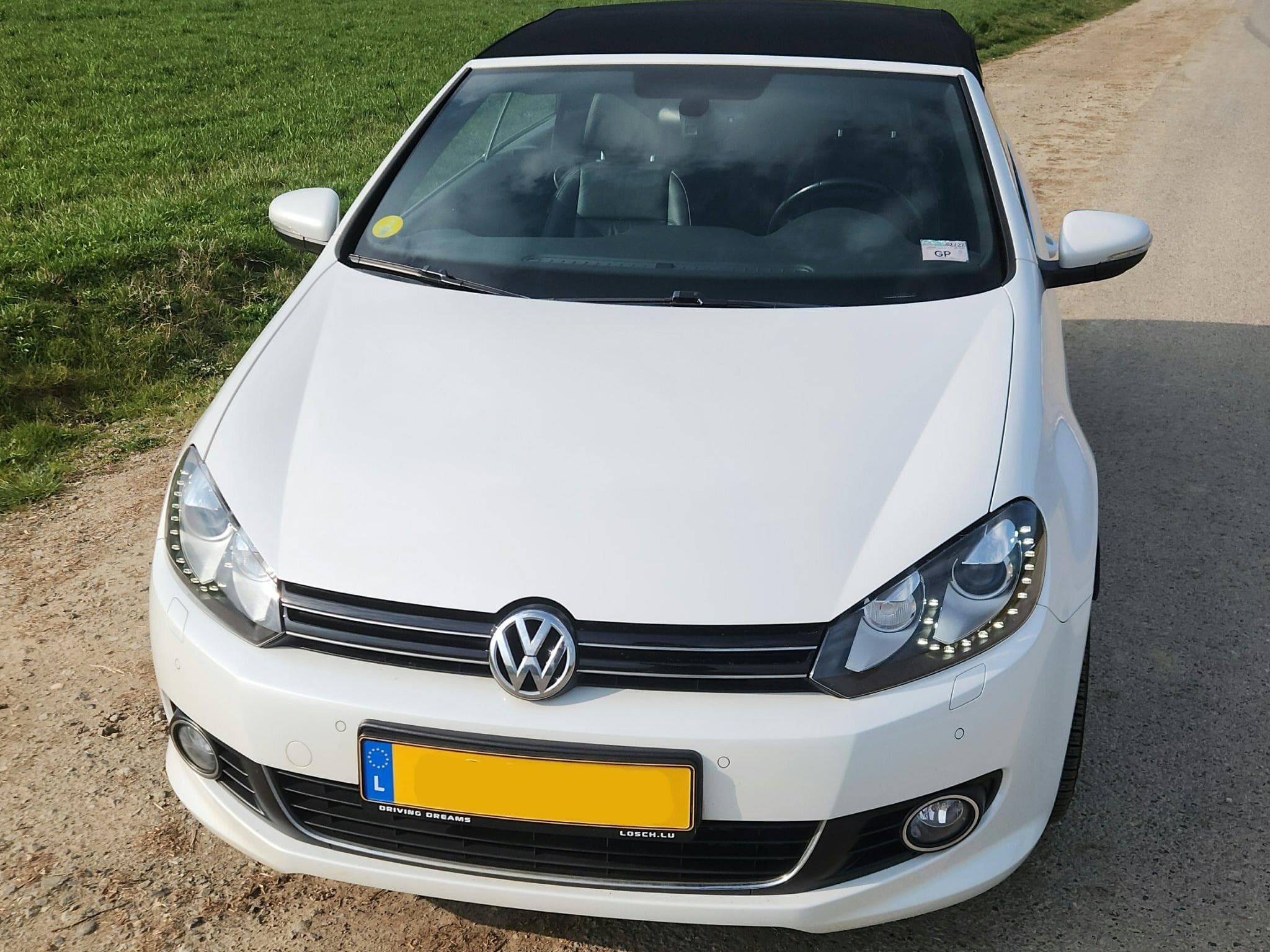 VW Golf 2.0 TDI 150CV blanc nacré cabriolet (2016) - Foto 6