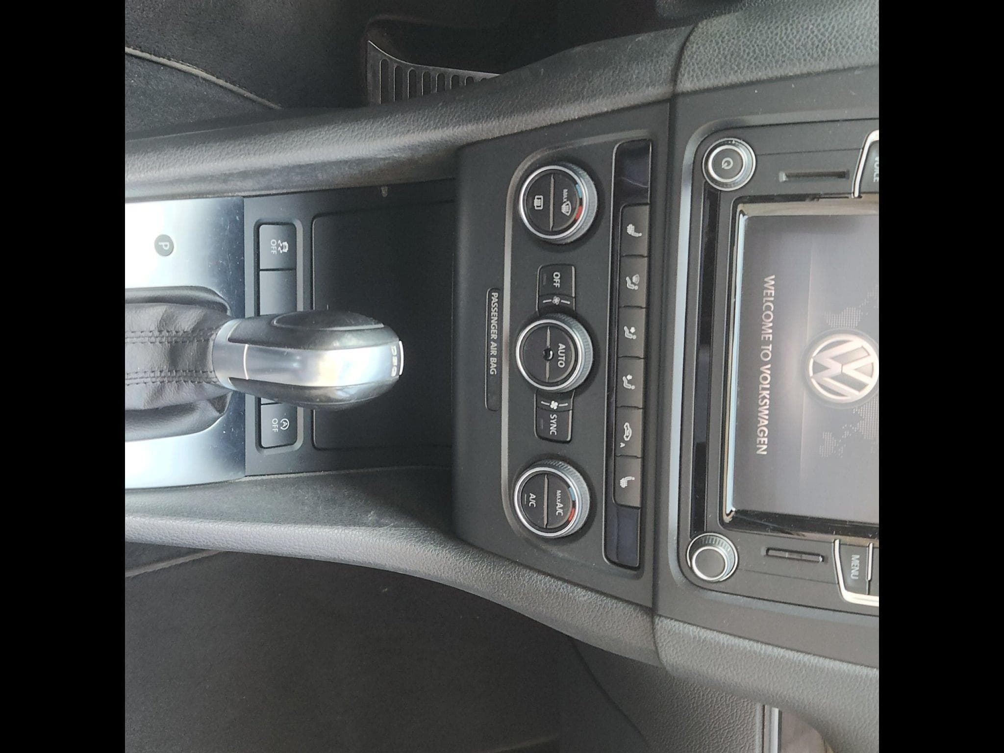 VW Golf 2.0 TDI 150CV blanc nacré cabriolet (2016) - Foto 10