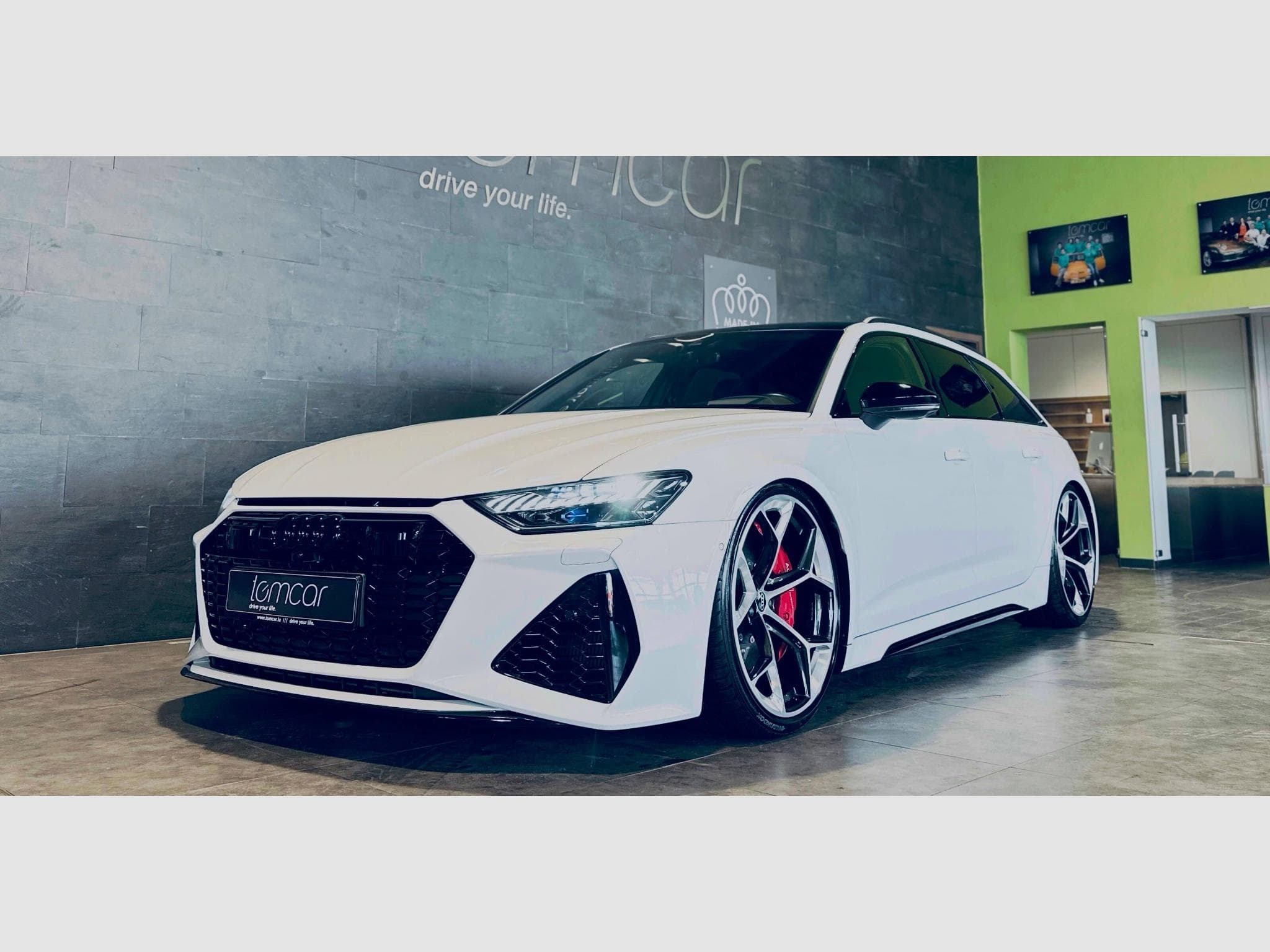 Audi RS6 RS6 AVANT PERFORMANCE QUATTRO TIPTRONIC (2024) - Foto 2