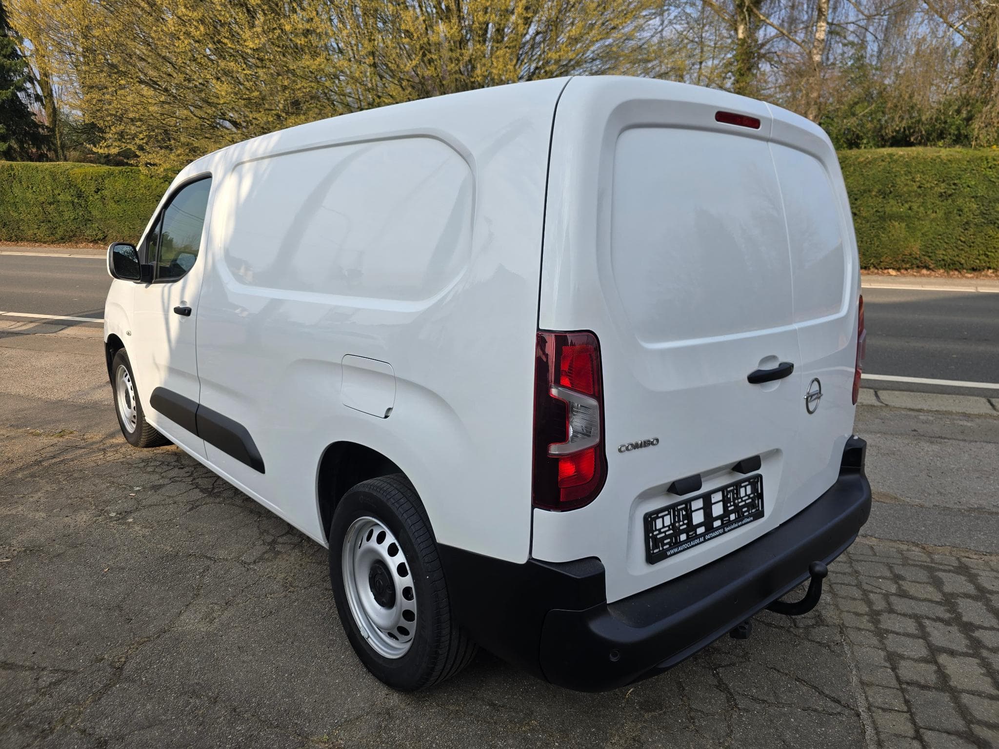 Peugeot Partner hdi 102 cv 2020 66000 kms L2 opts 3 places 11290 HTVA (2020) - Foto 5