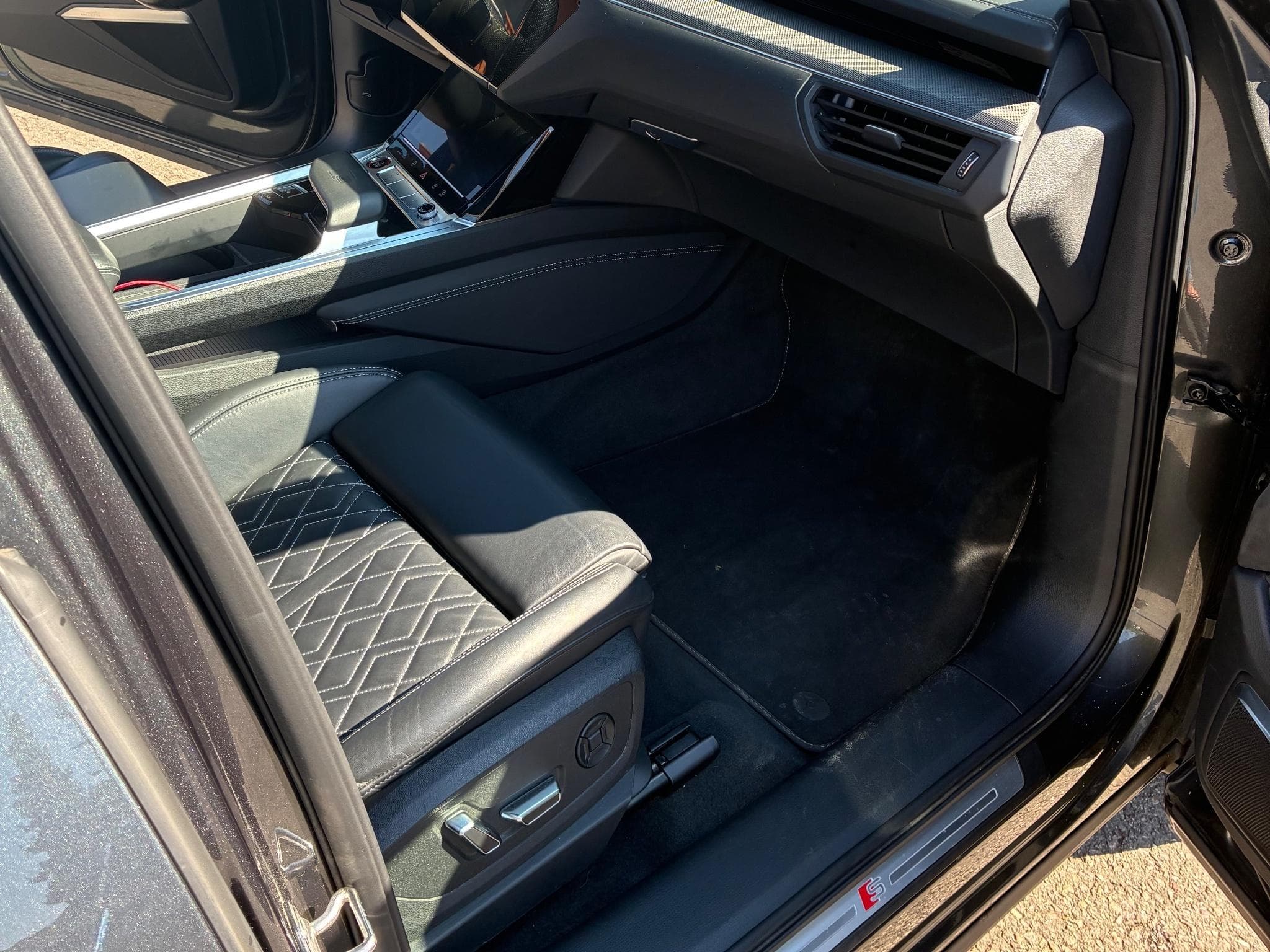 Audi e-tron e-tron S quattro (2021) - Foto 9