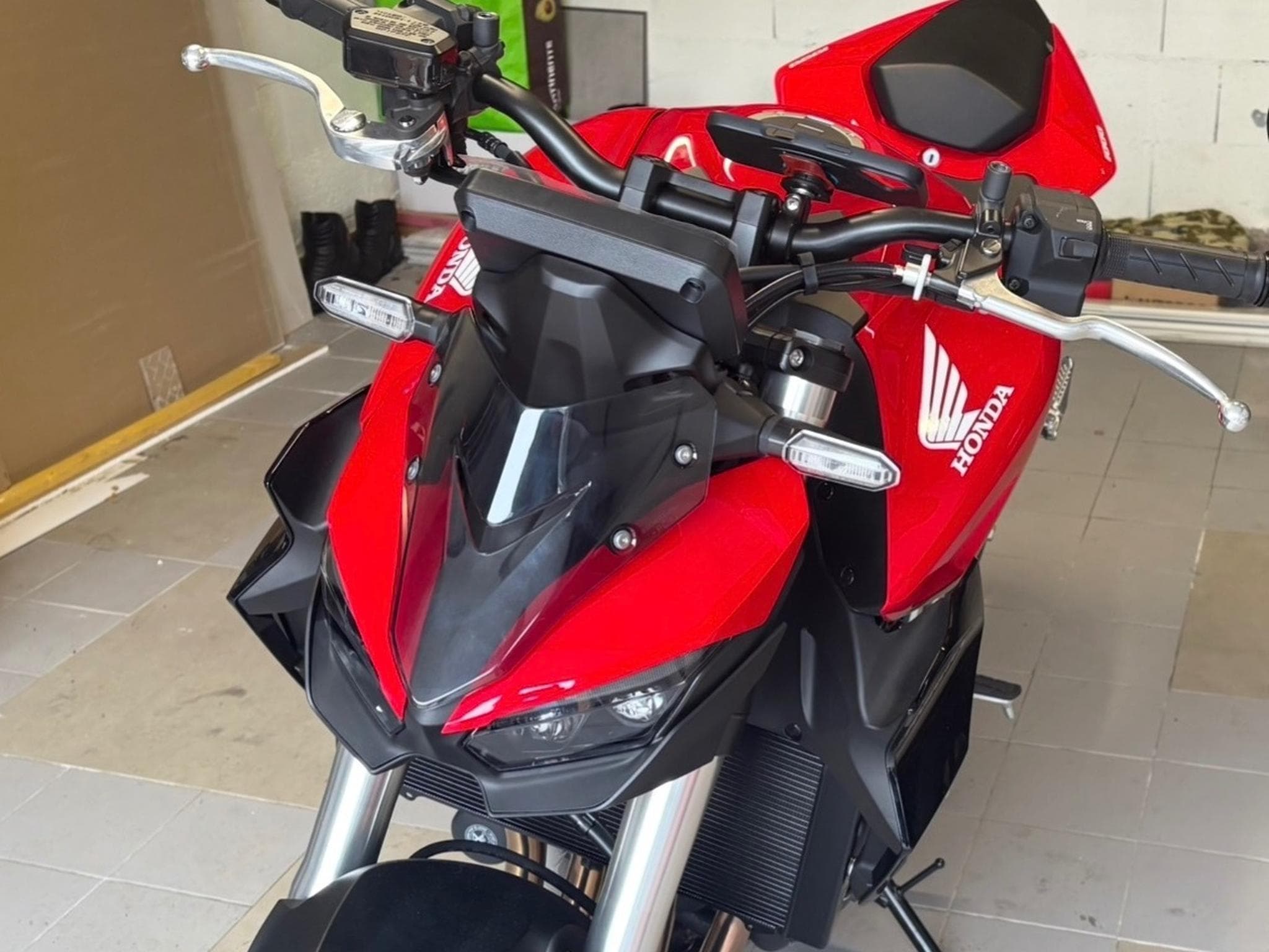 Honda CB Cb 1000 Hornet (2025) - Photo 1