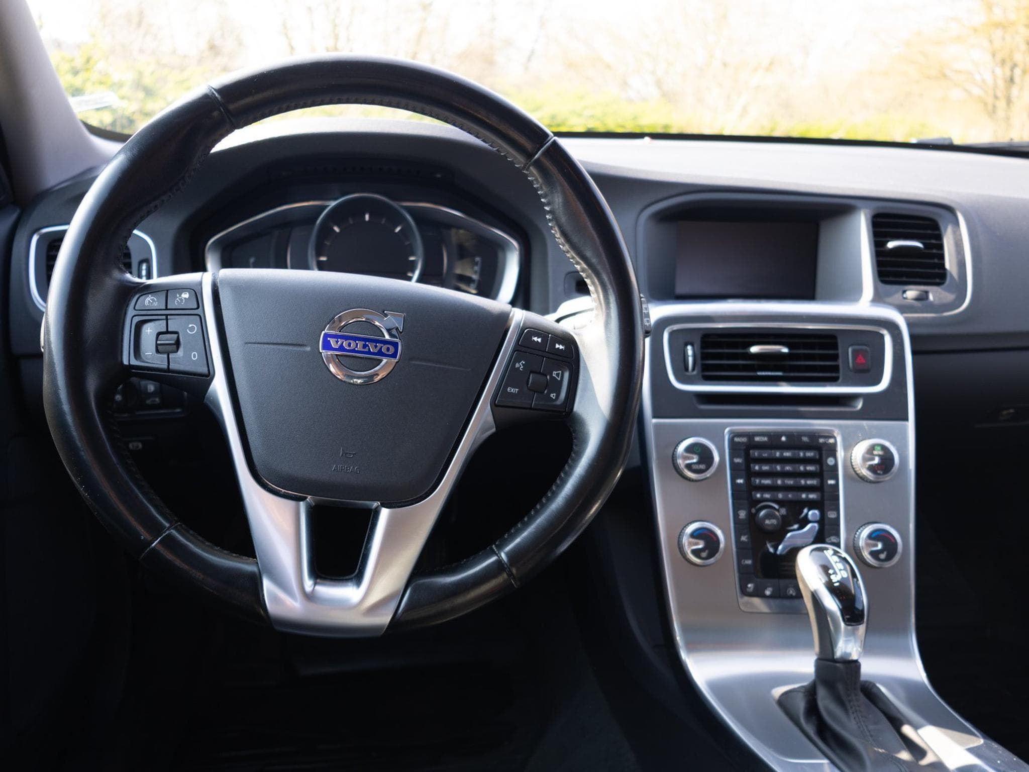 Volvo V60 2.0 D4 Summum Aut. ACC BLIS Camera (2017) - Foto 12