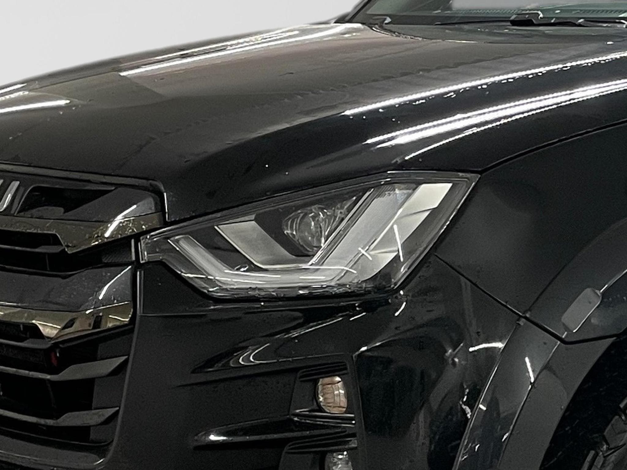 Isuzu D-Max V-CROSS (2024) - Foto 21