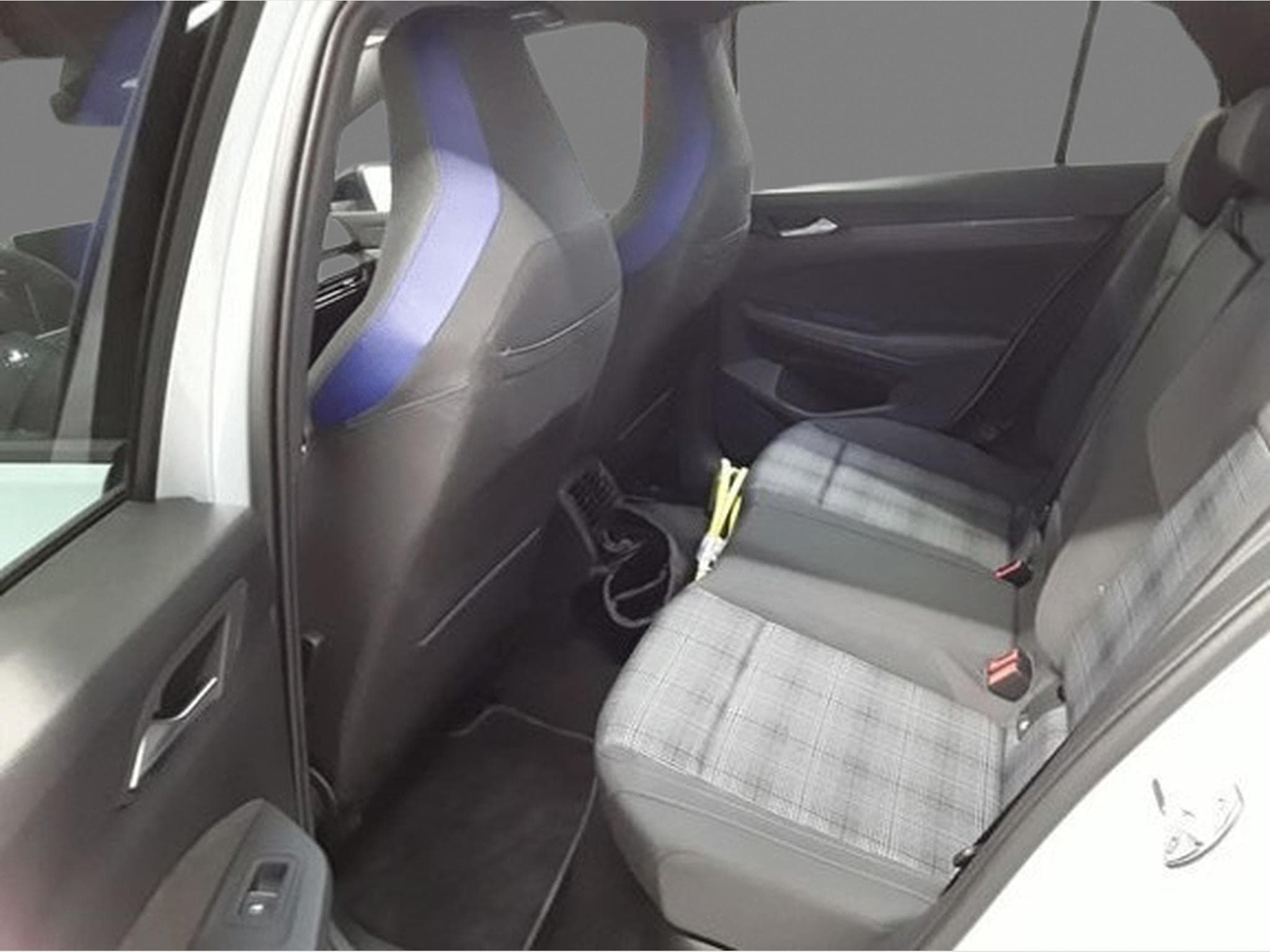 VW Golf Golf GTE electric/TSI eHybrid 271 CV DSG6 140KM  fully loade (2025) - Foto 7