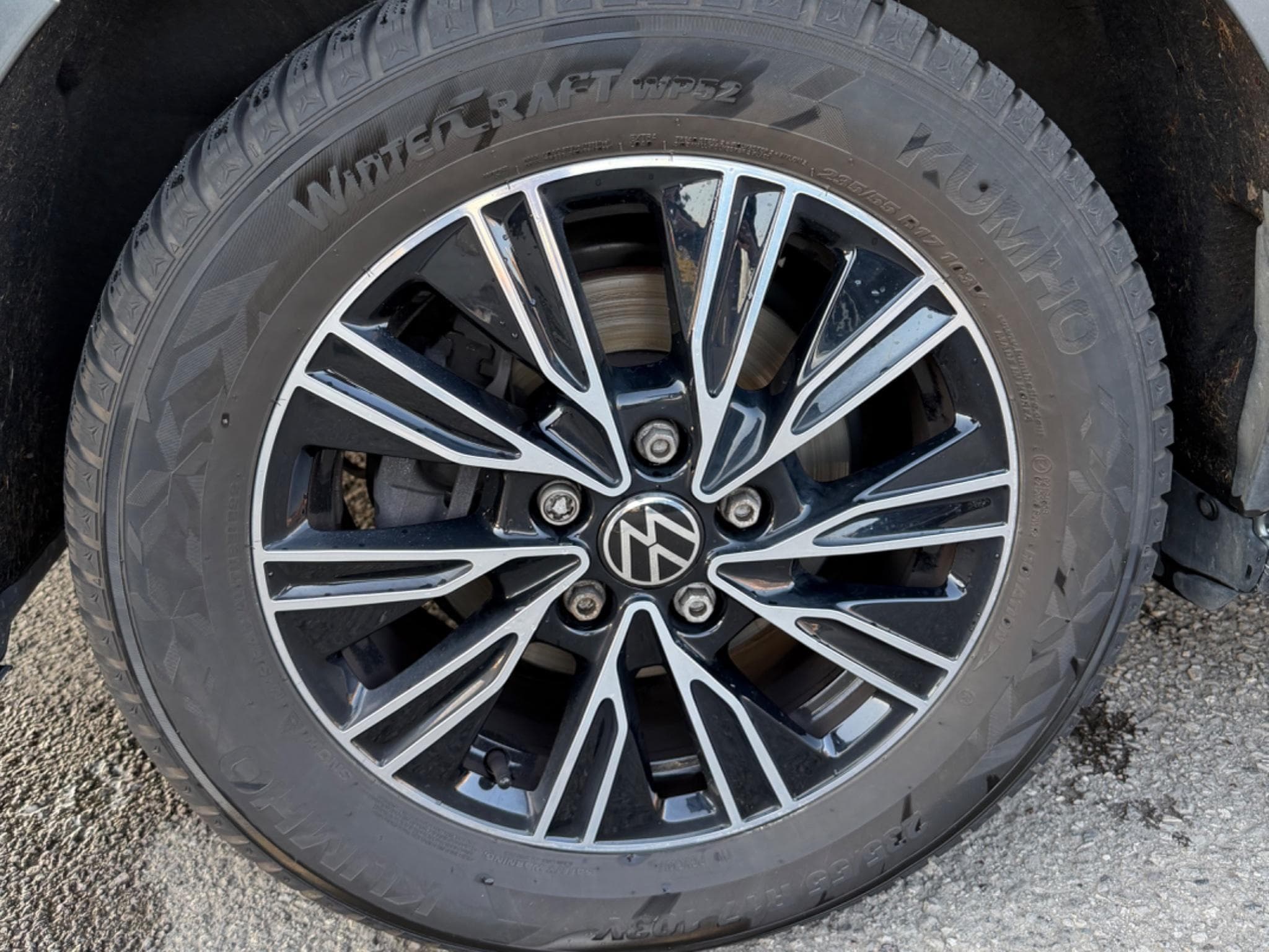 VW Multivan T7 (2024) - Foto 9