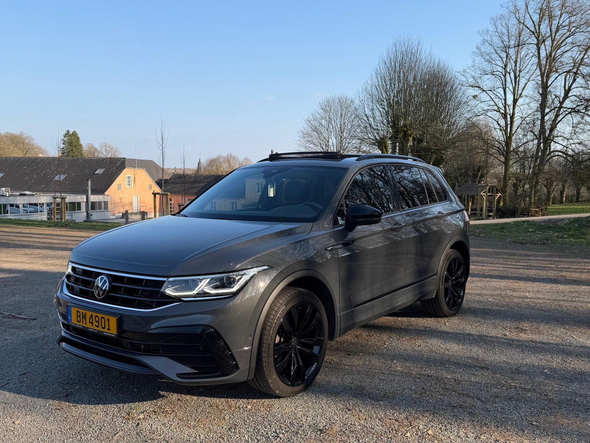 VW Tiguan 2.0 TDI 200HP DSG 4MOTION R-LINE (2024) - Foto 2