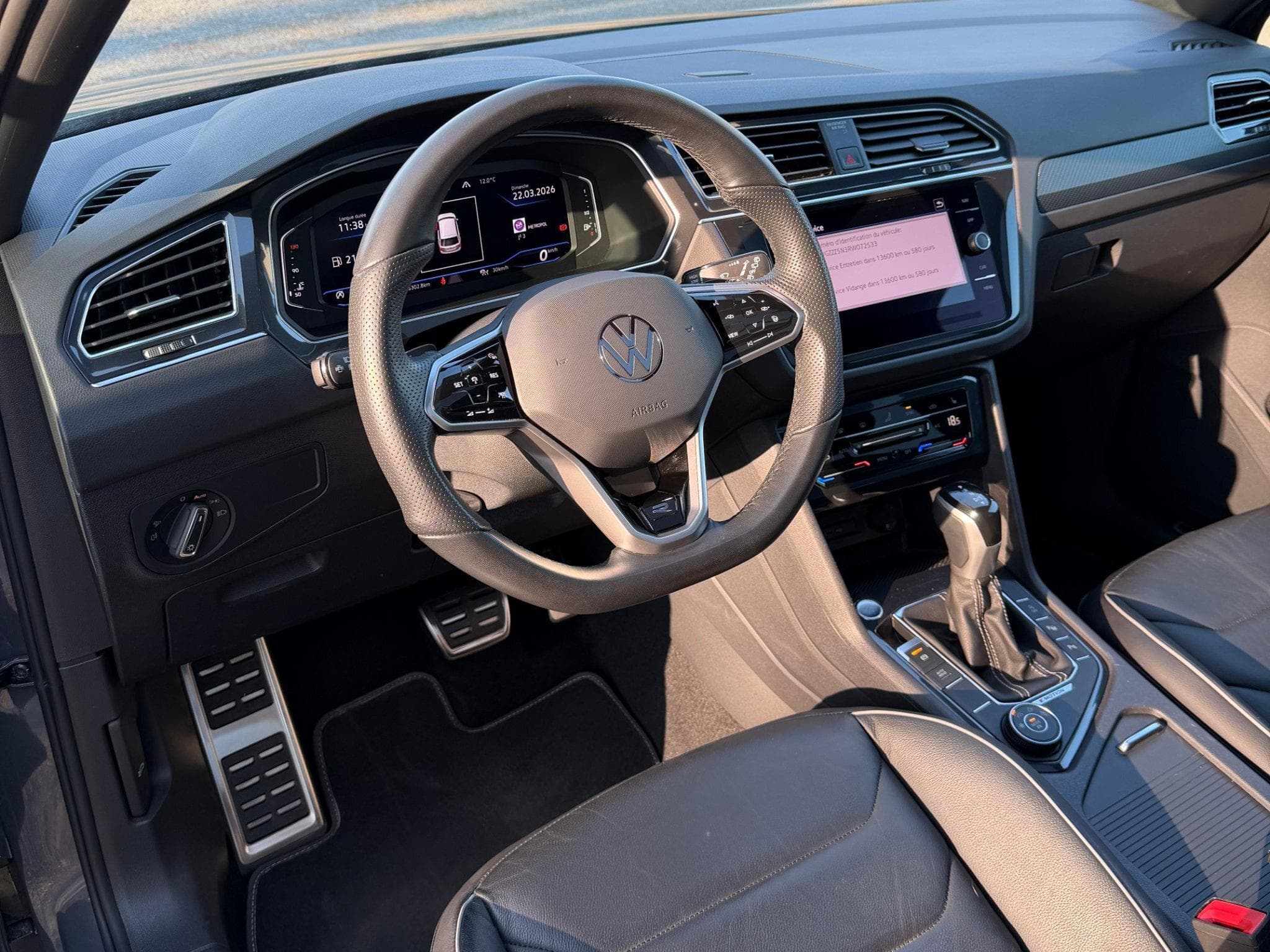 VW Tiguan 2.0 TDI 200HP DSG 4MOTION R-LINE (2024) - Foto 5