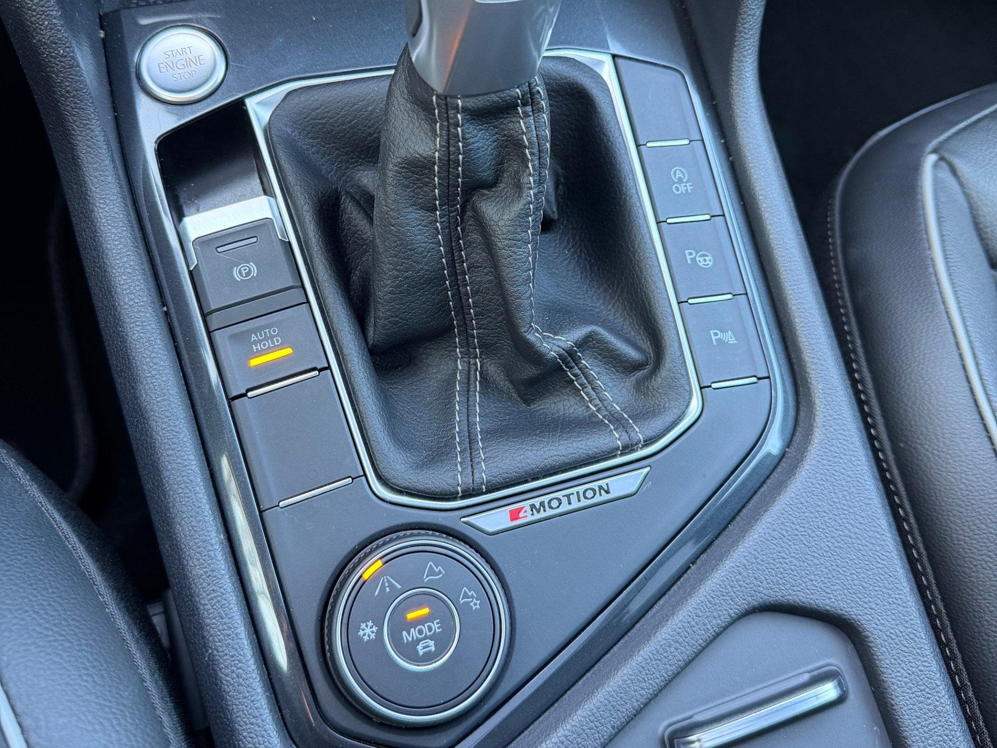 VW Tiguan 2.0 TDI 200HP DSG 4MOTION R-LINE (2024) - Foto 9