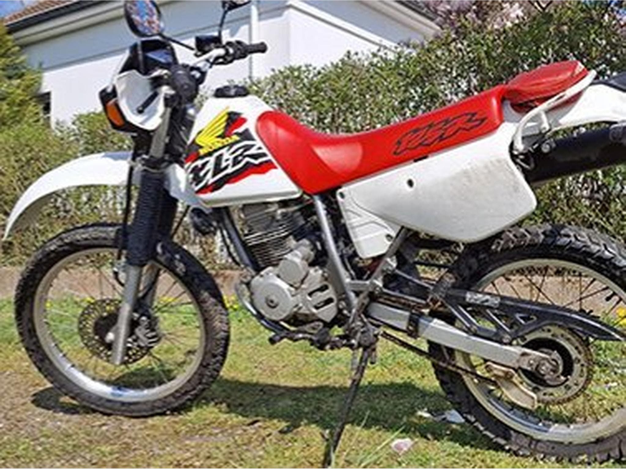 Honda XLR XLR125RW (1999) - Photo 1