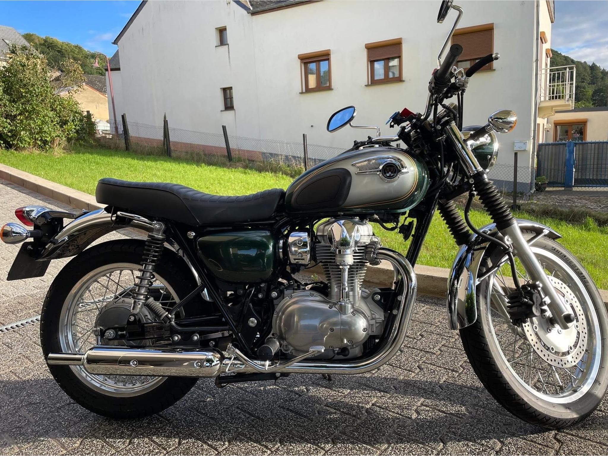 Kawasaki W (2013) - Foto 1