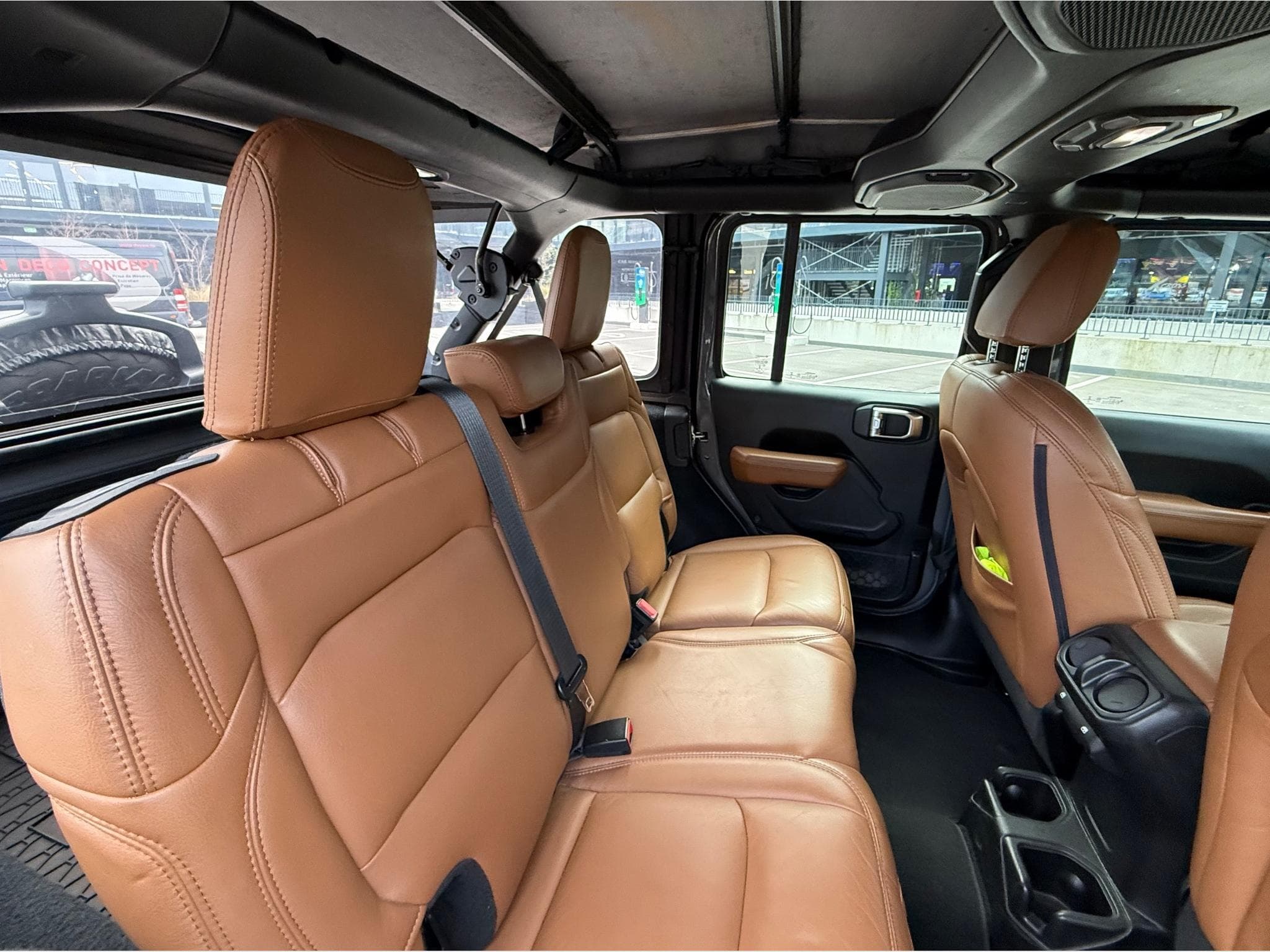 Jeep Wrangler Sport (2019) - Foto 8