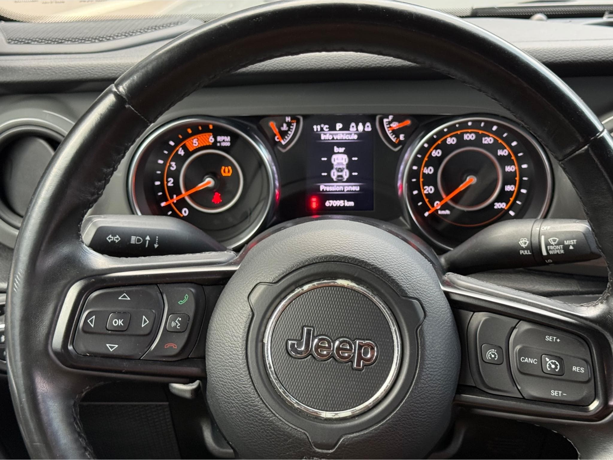 Jeep Wrangler Sport (2019) - Foto 11