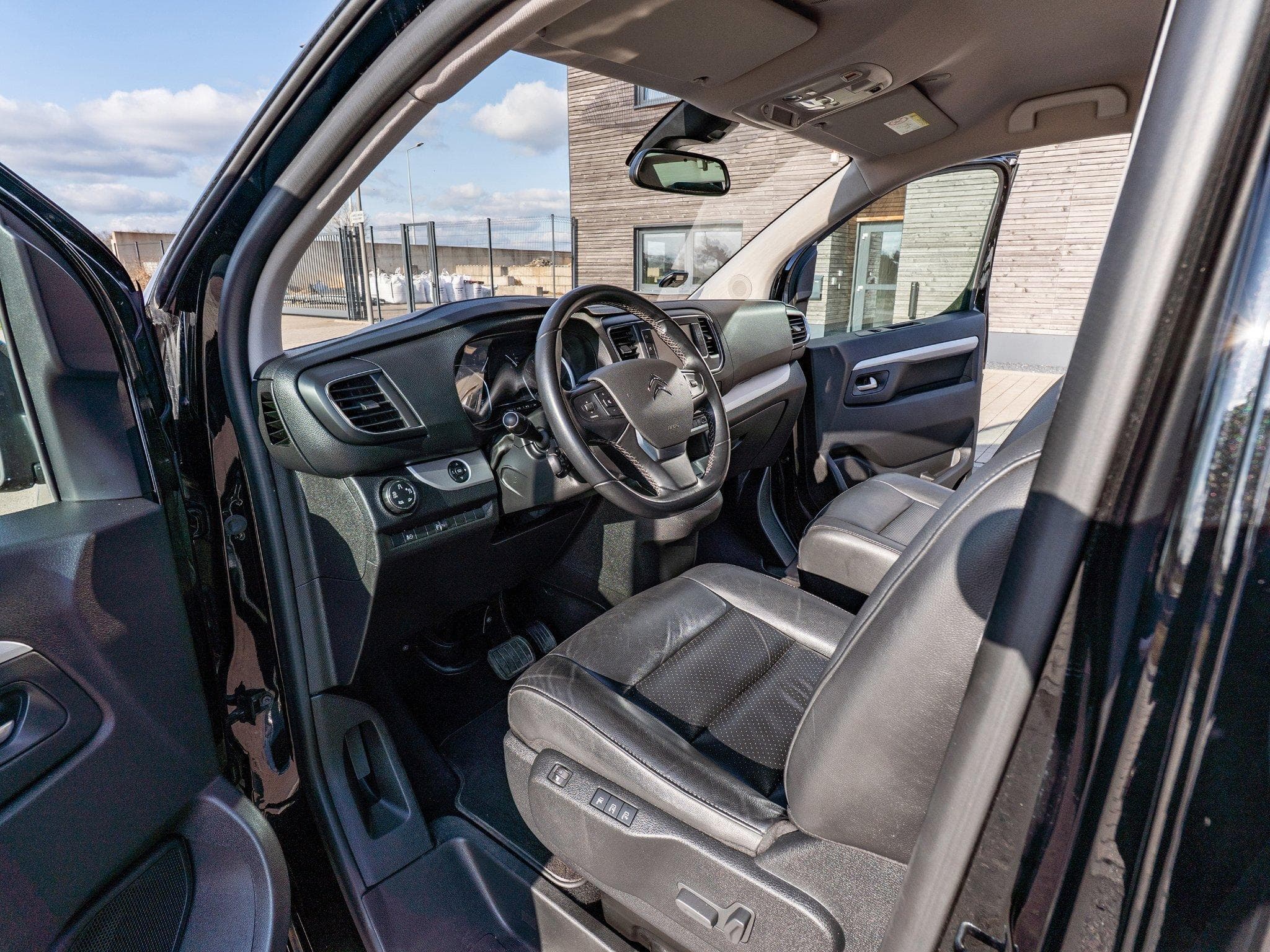 Citroën SpaceTourer 2.0 HDI AT8 L3 Business Lounge (2020) - Foto 8