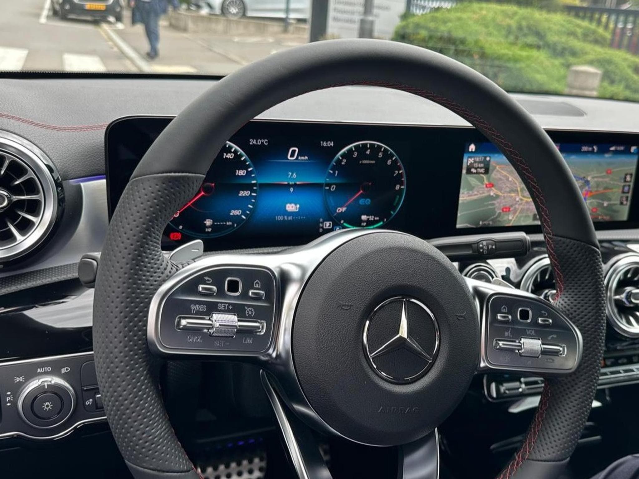 Mercedes CLA 250 AMG Line (2023) - Foto 12