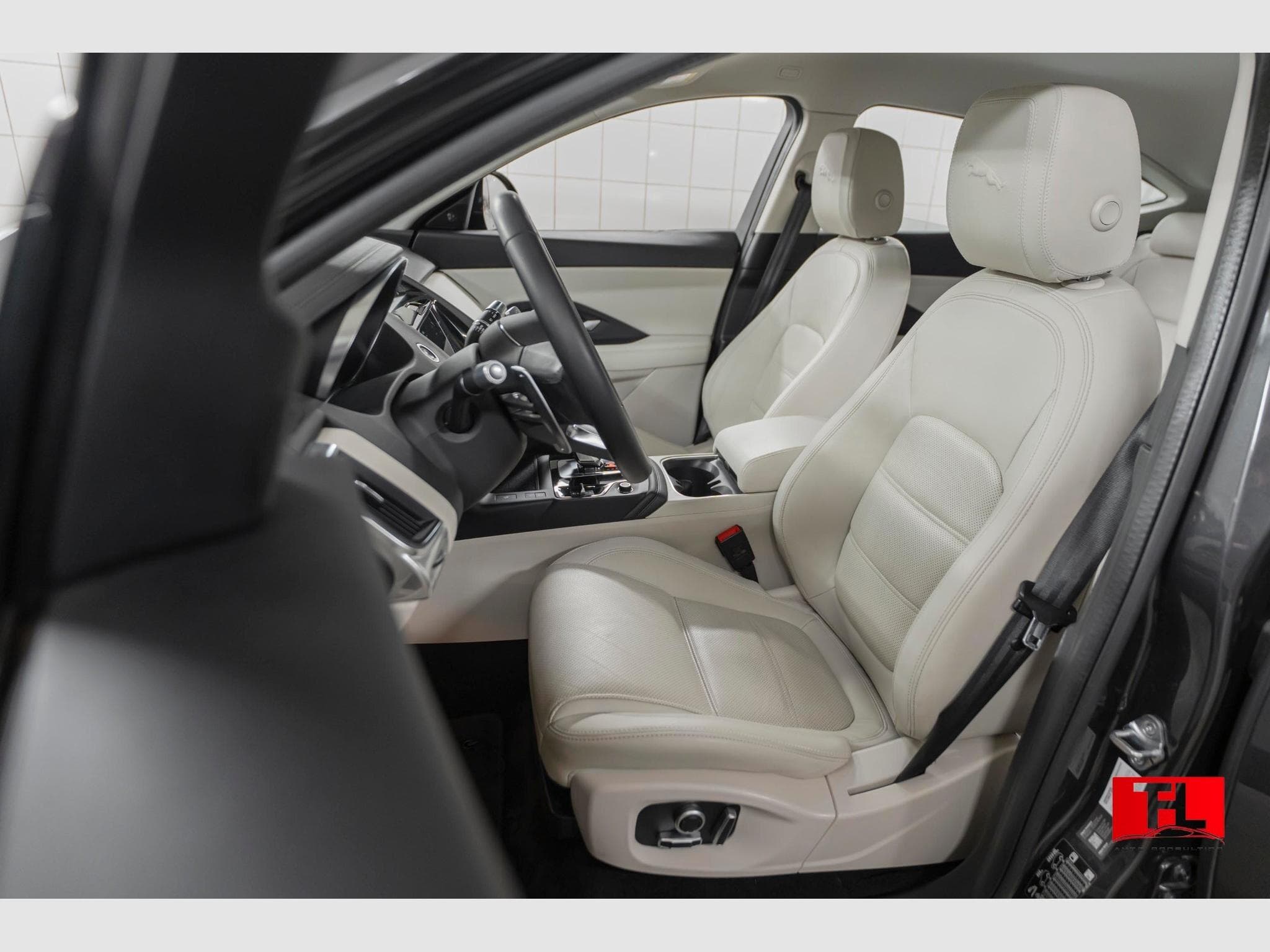 Jaguar E-Pace P200 S AWD Auto (2022) - Foto 4