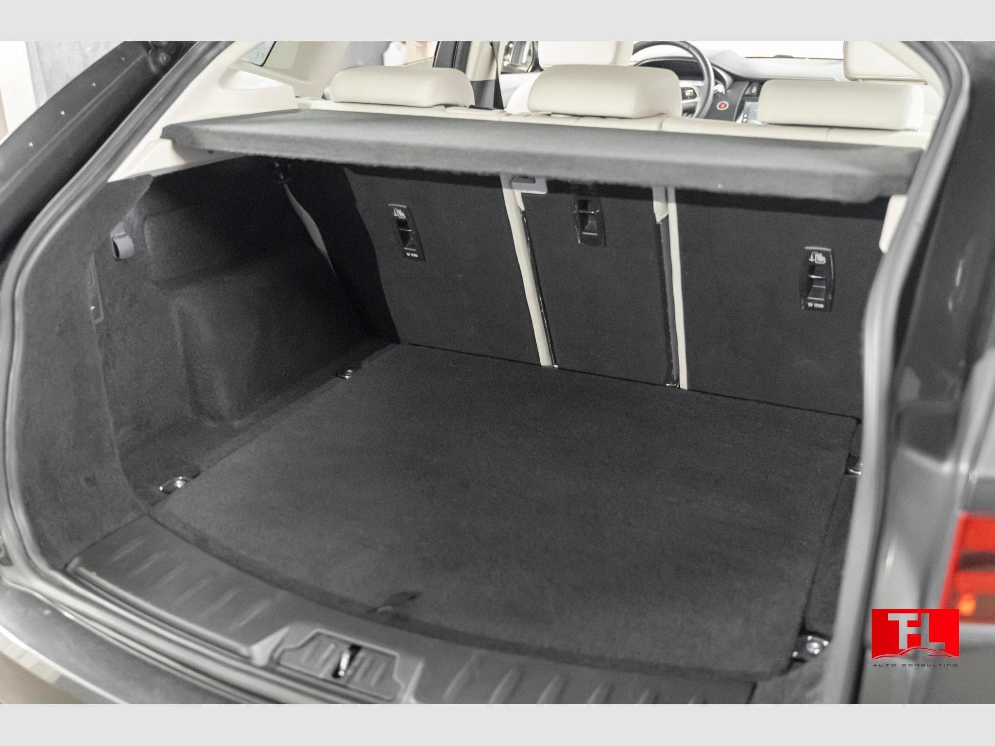 Jaguar E-Pace P200 S AWD Auto (2022) - Foto 10