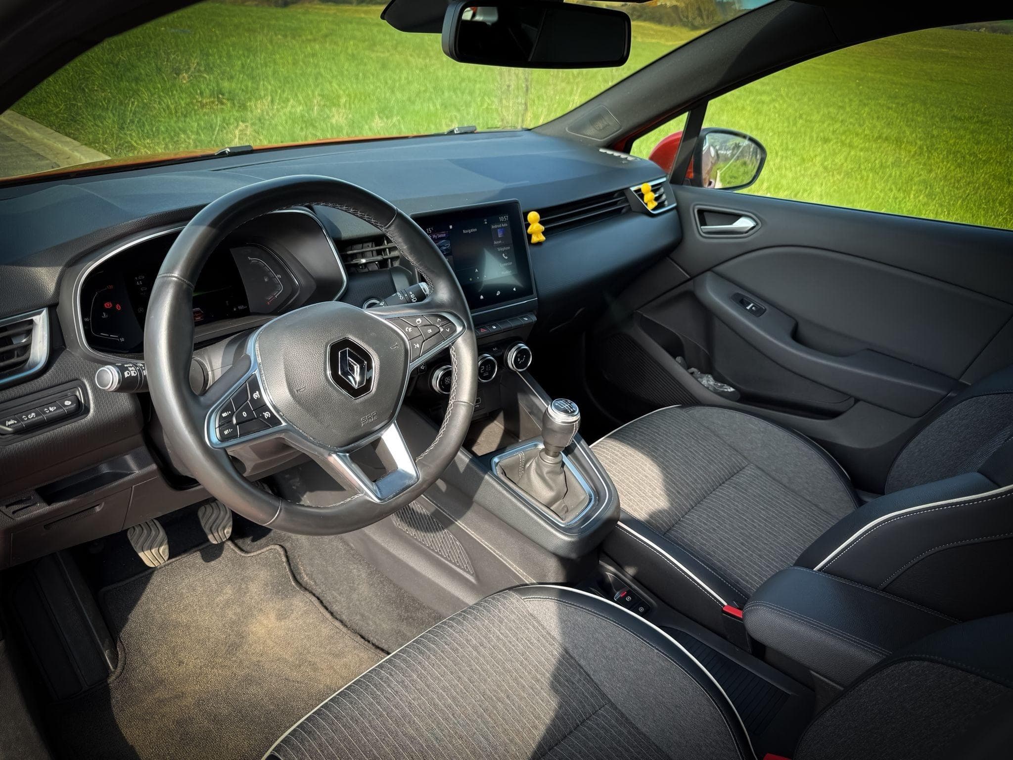 Renault Clio Intens dCi 115 (2020) - Foto 5