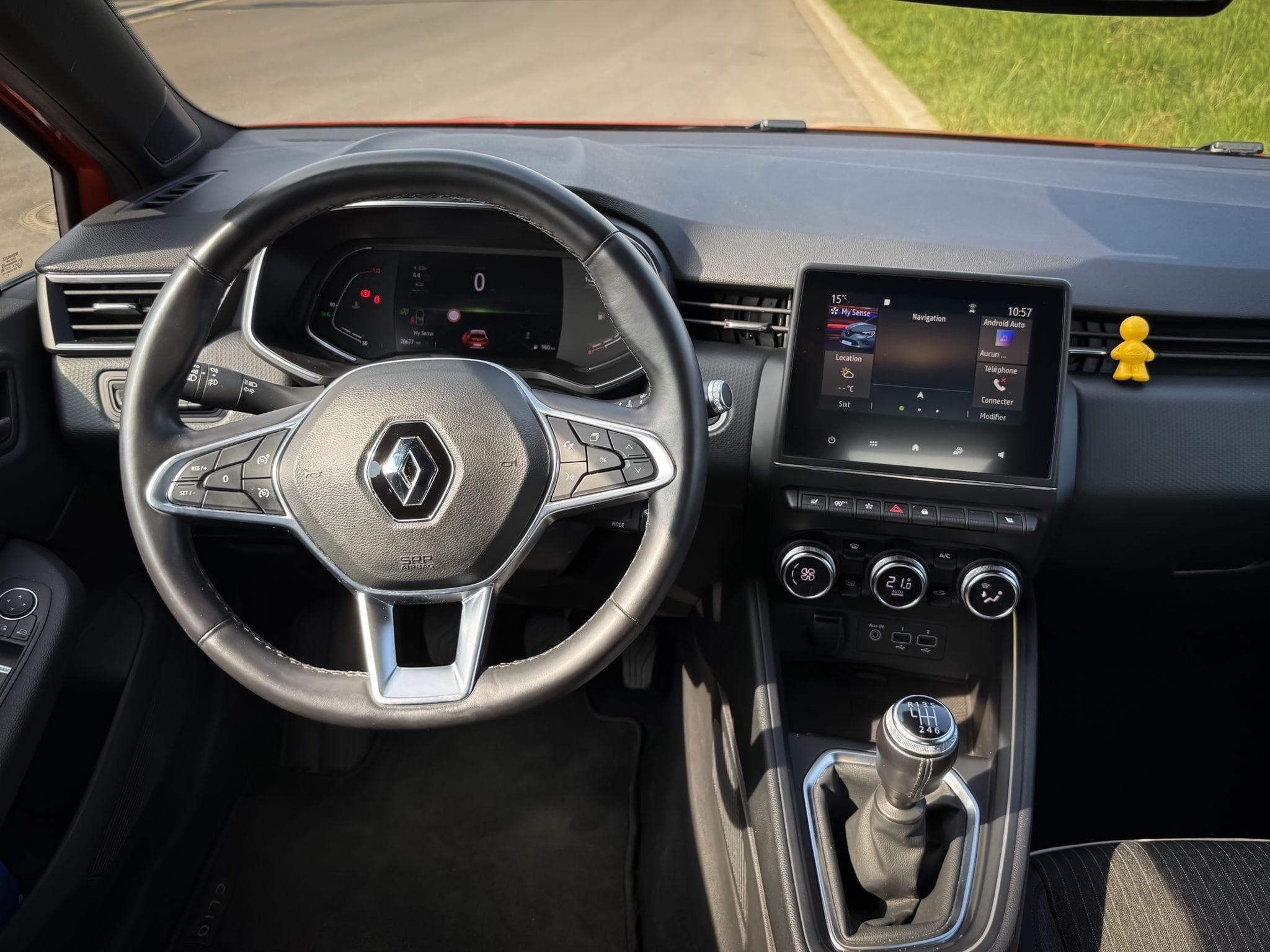 Renault Clio Intens dCi 115 (2020) - Foto 8