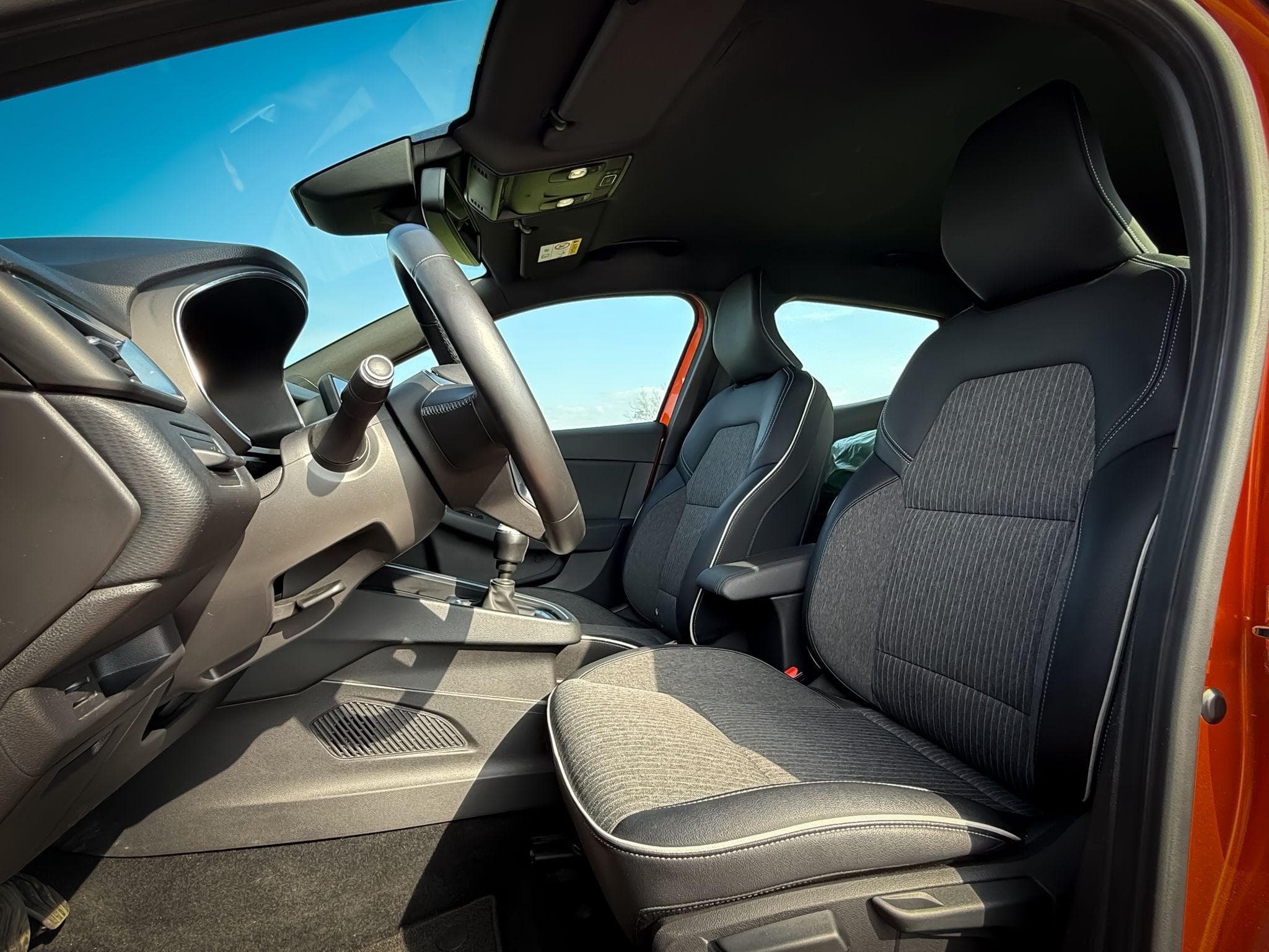 Renault Clio Intens dCi 115 (2020) - Foto 9