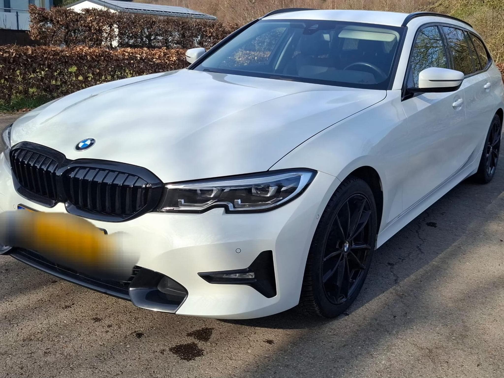 BMW 320 (2021) - Photo 2