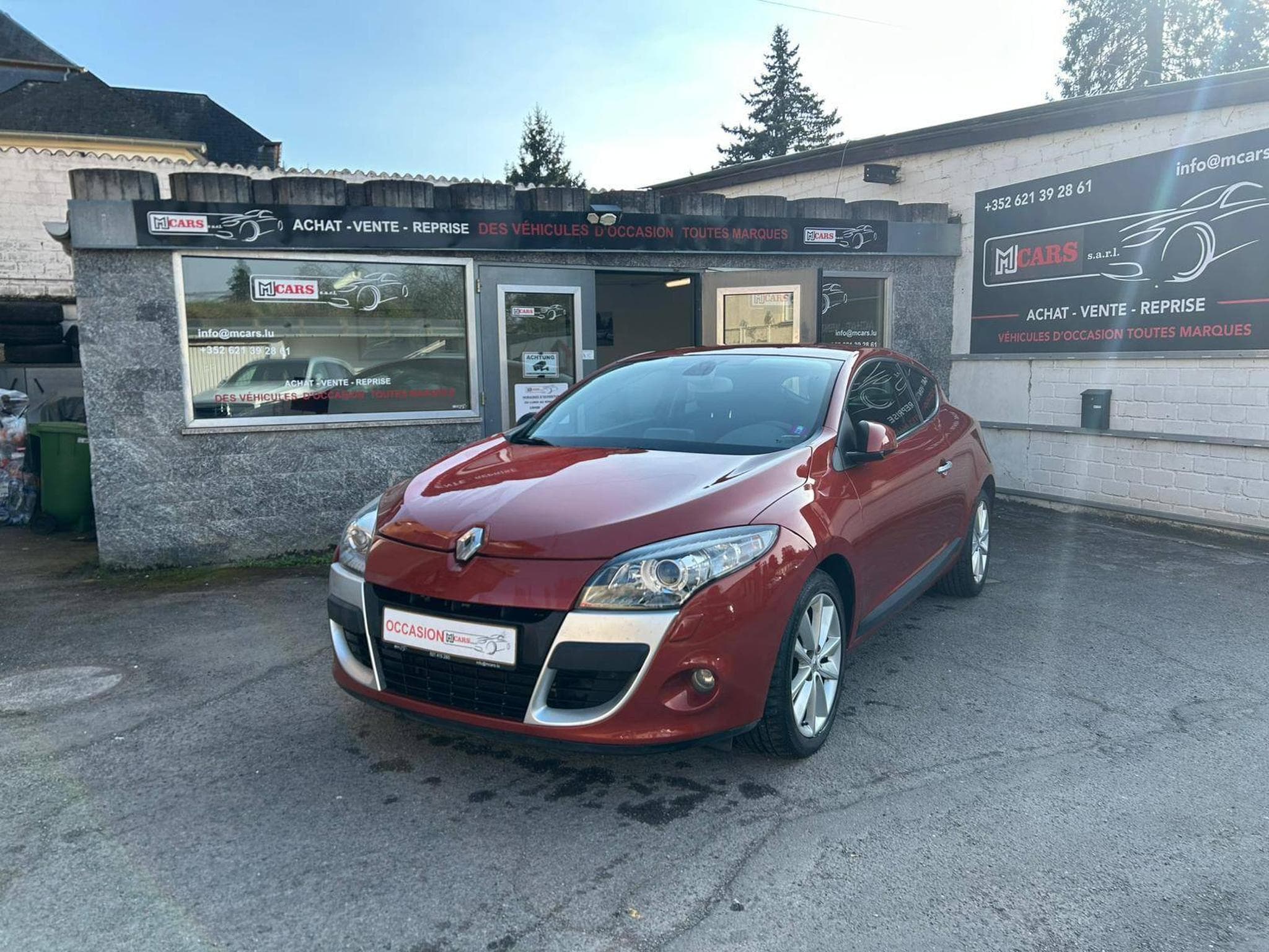 Renault Megane COUPE 2.0 ESSENCE 140CV AUTOMATIQUE (2010) - Photo 1